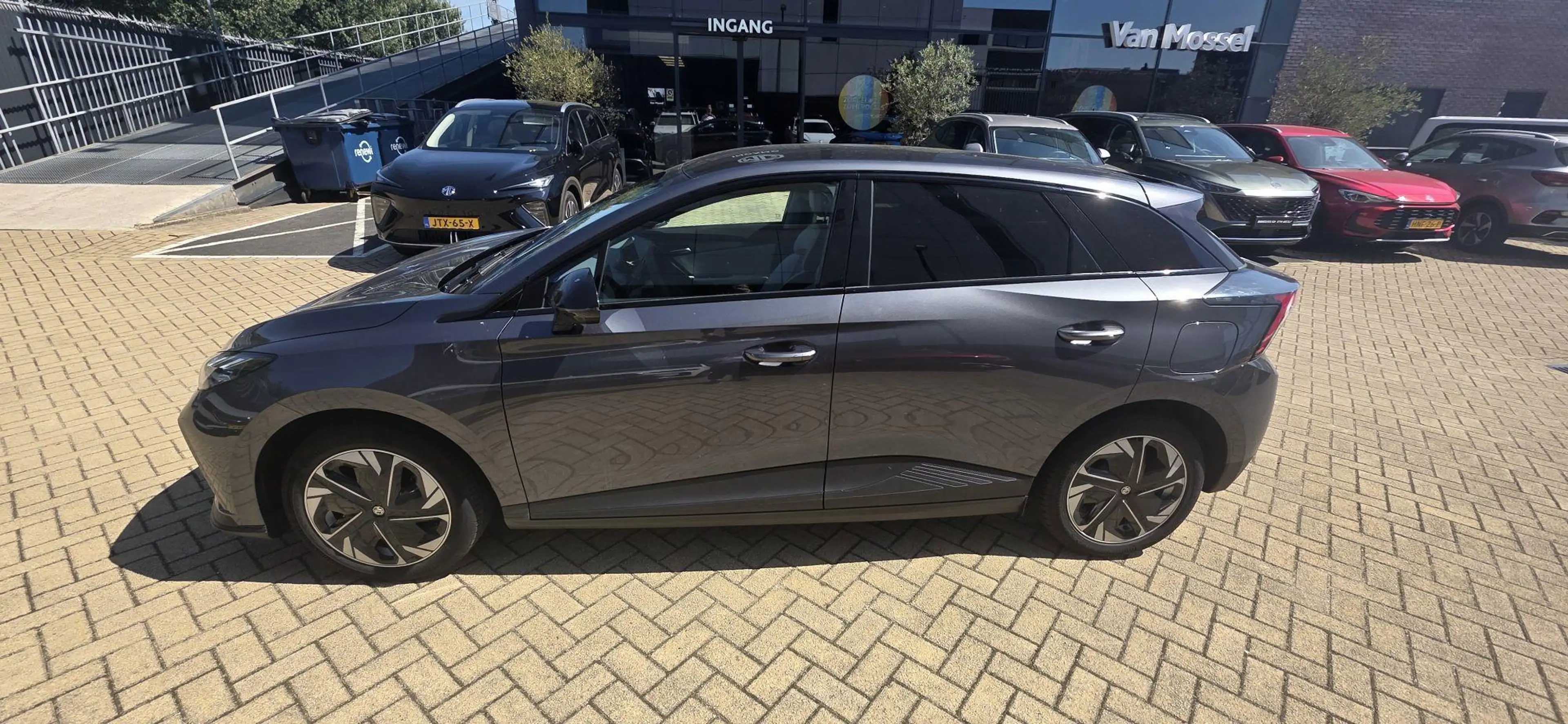 MG MG4 Electric Luxury Long Range 64 kWh | Uniek interieu — photo 2