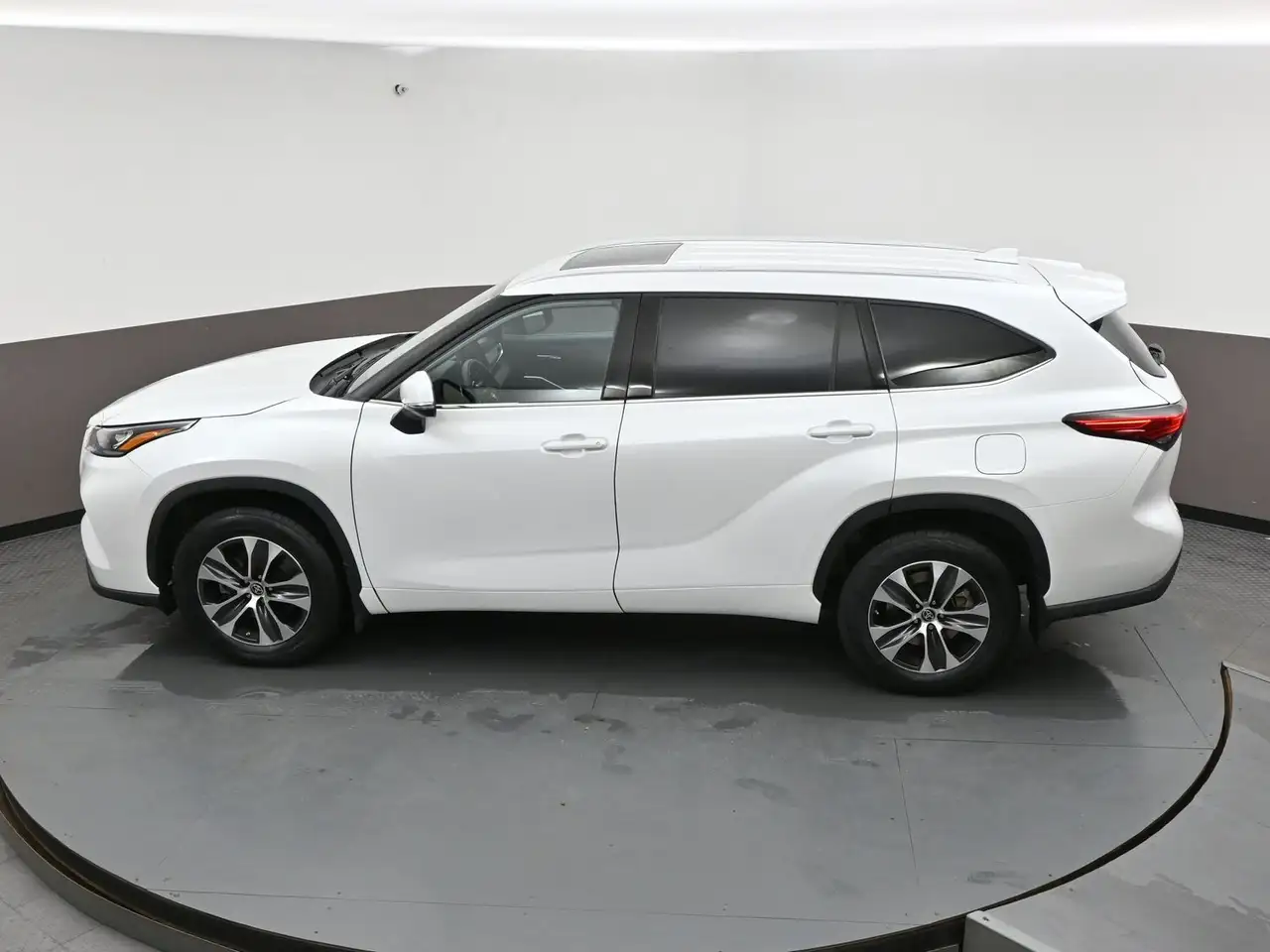 Toyota Highlander снимка Toyota Highlander