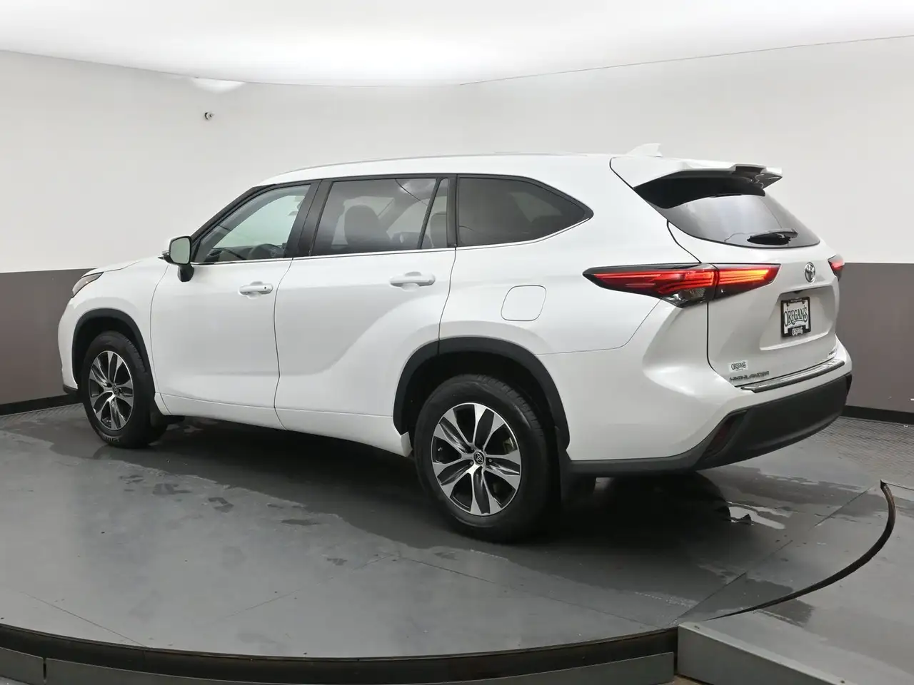 Toyota Highlander снимка Toyota Highlander