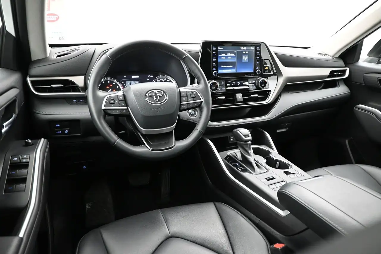 Toyota Highlander снимка Toyota Highlander