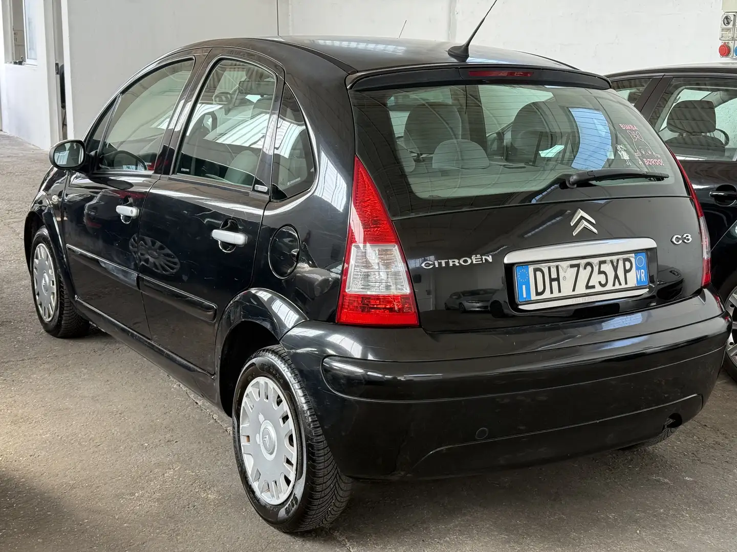 Citroen C3 1.1 Exclusive Style (exclusive) - 2