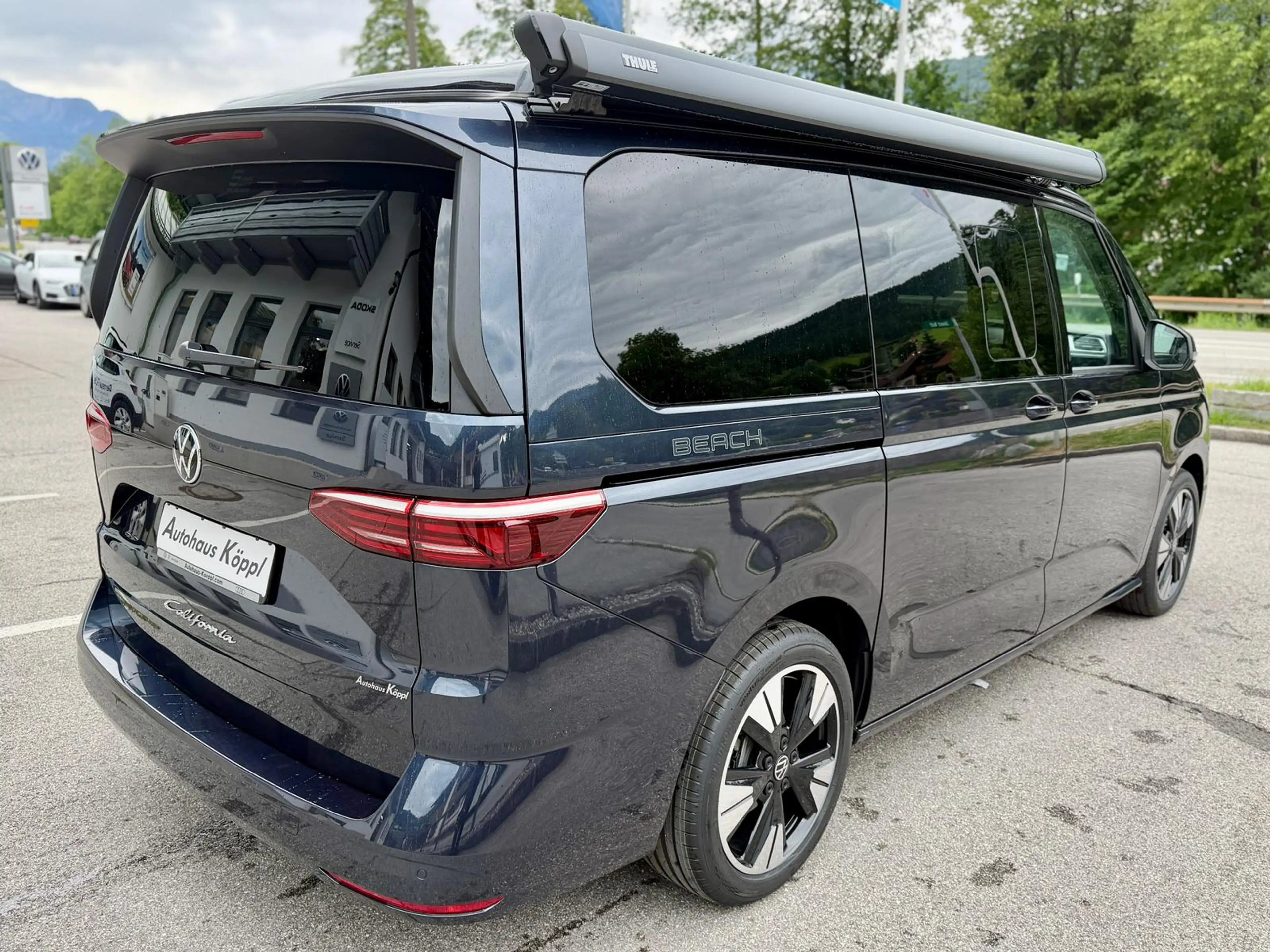 Volkswagen T7 California Beach Tour 2.0 TDI AHK 18" IQ Keyl — photo 9