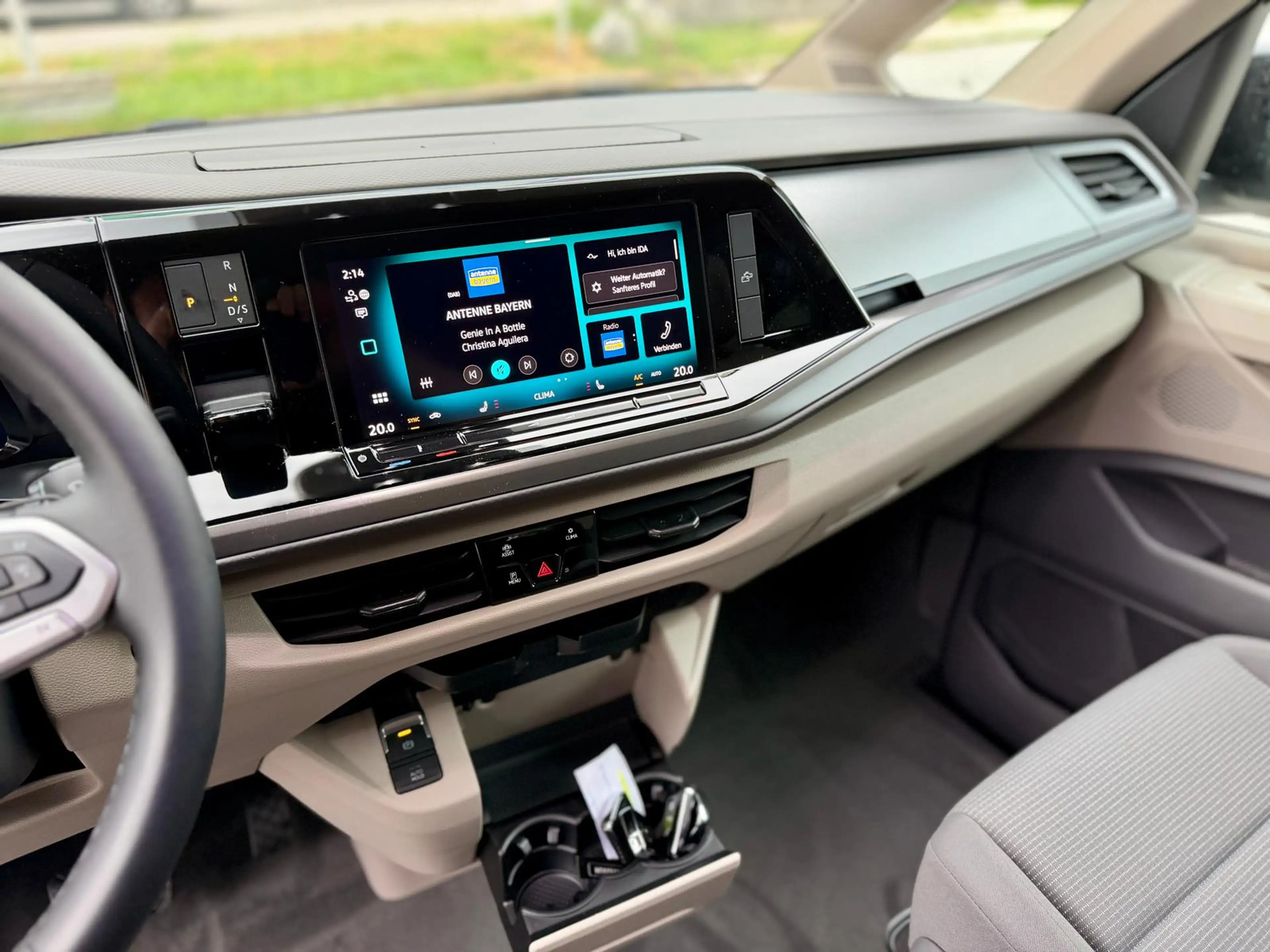 Volkswagen T7 California Beach Tour 2.0 TDI AHK 18" IQ Keyl — photo 15