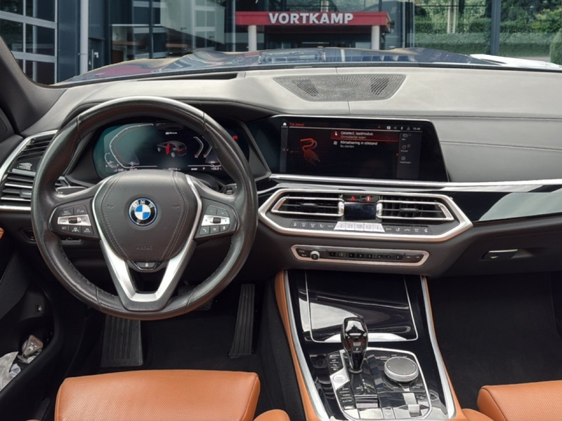 BMW X5 XDRIVE45E XLINE LEDER/PANO-DAK/360CAM/LUCHTVERING/ — photo 18