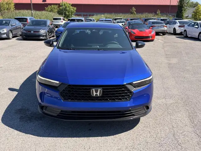 Honda Accord 2026 — photo 2