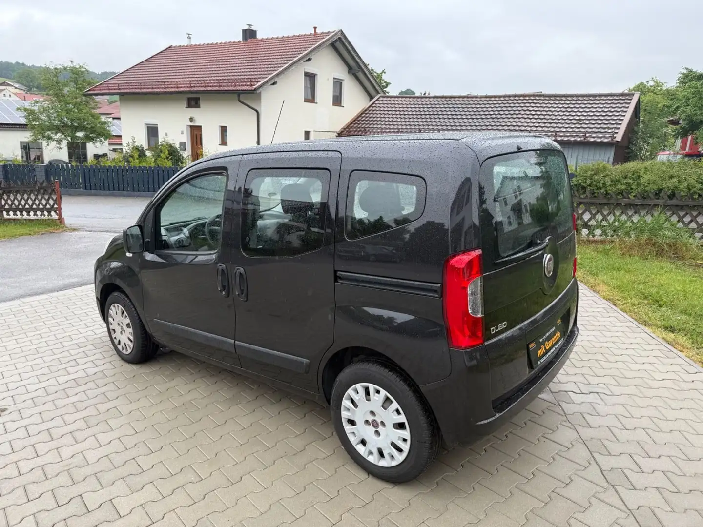 Fiat Qubo Pop Top Zustand 68019 km Schwenksitz Schwarz - 2