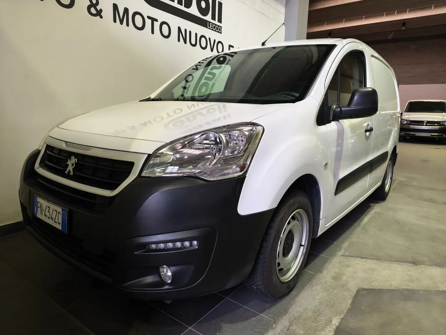 Peugeot Partner 1.6HDI 100CV EURO6B 7990+IVA Blanc - 2