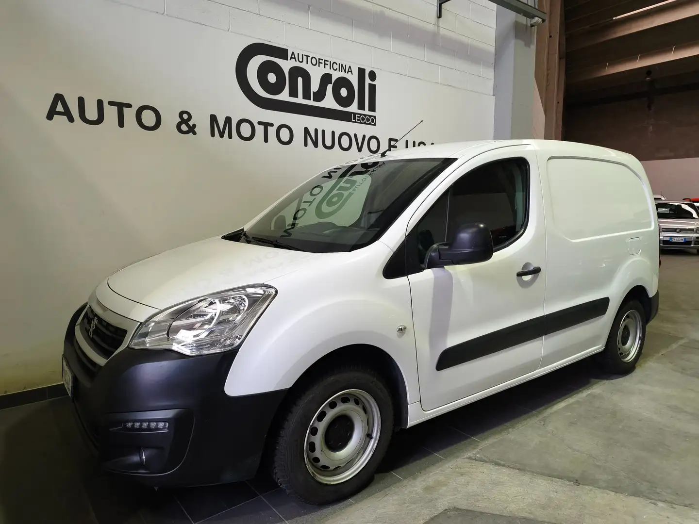 Peugeot Partner 1.6HDI 100CV EURO6B 7990+IVA Blanc - 1