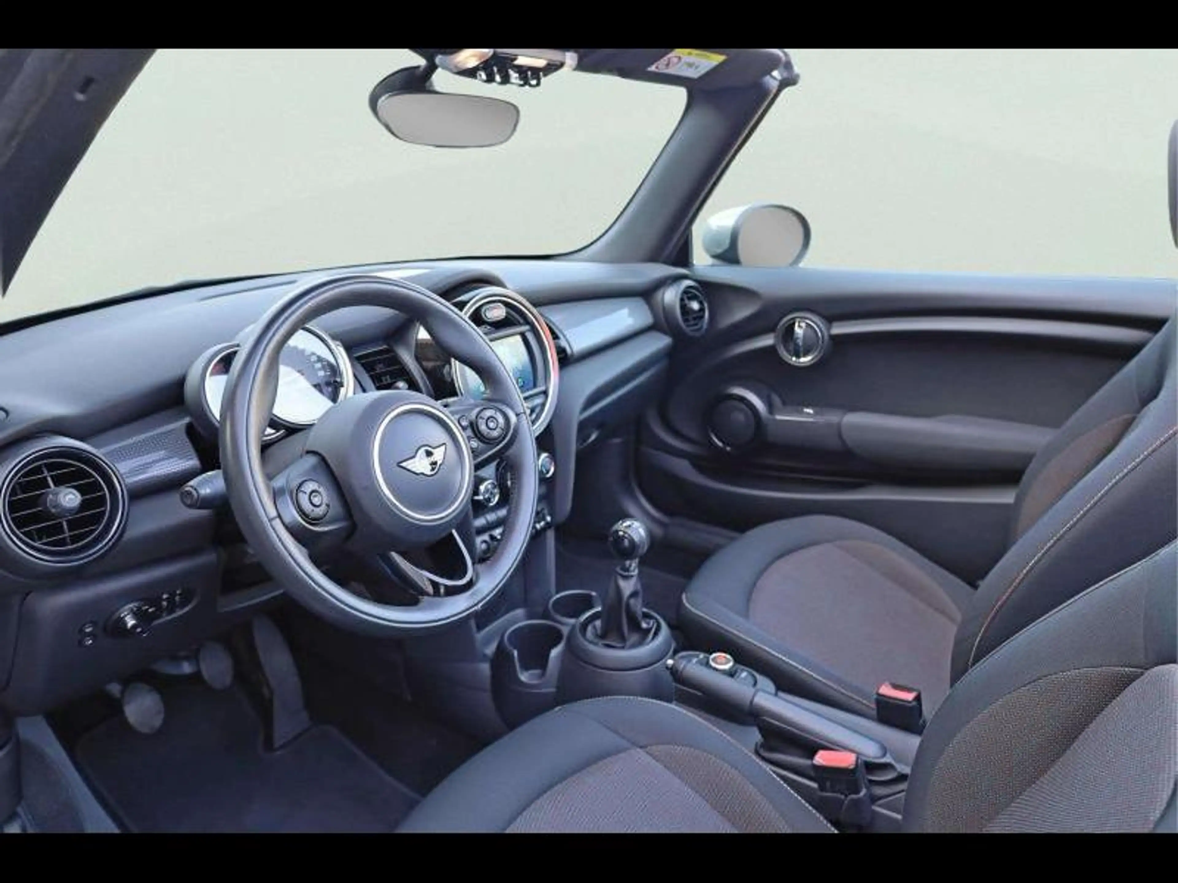 MINI Cooper Cabrio Cooper Cabrio — photo 11