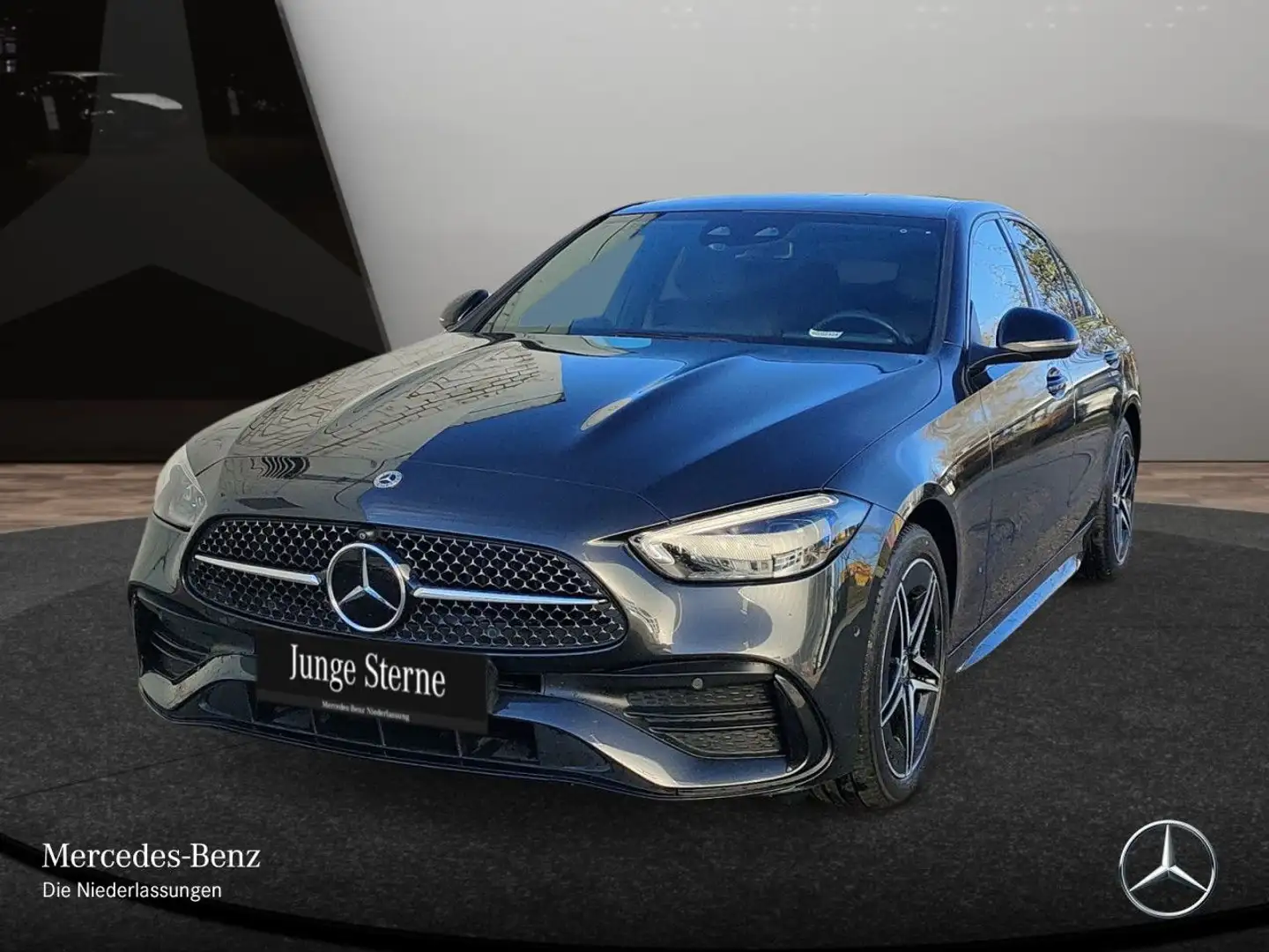 Mercedes-Benz C 300 e AMG+NIGHT+PANO+360+AHK+KEYLESS+9G Grau - 2