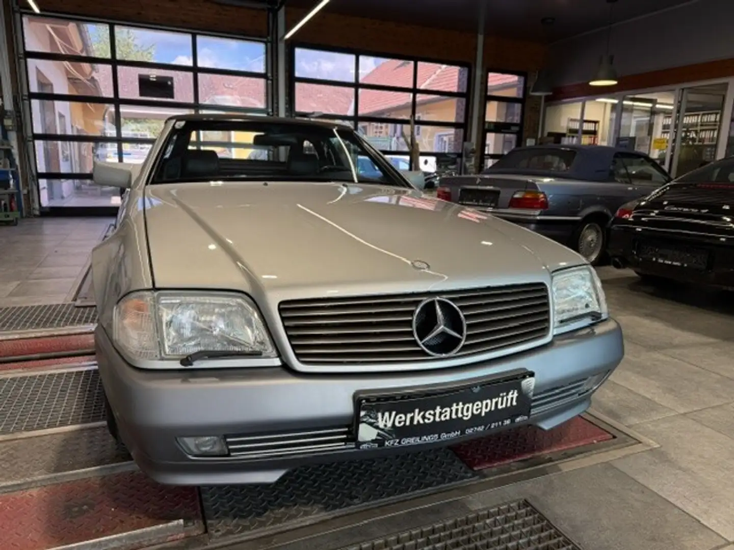 Mercedes-Benz SL 500 ** Top Zustand ** Silber - 2