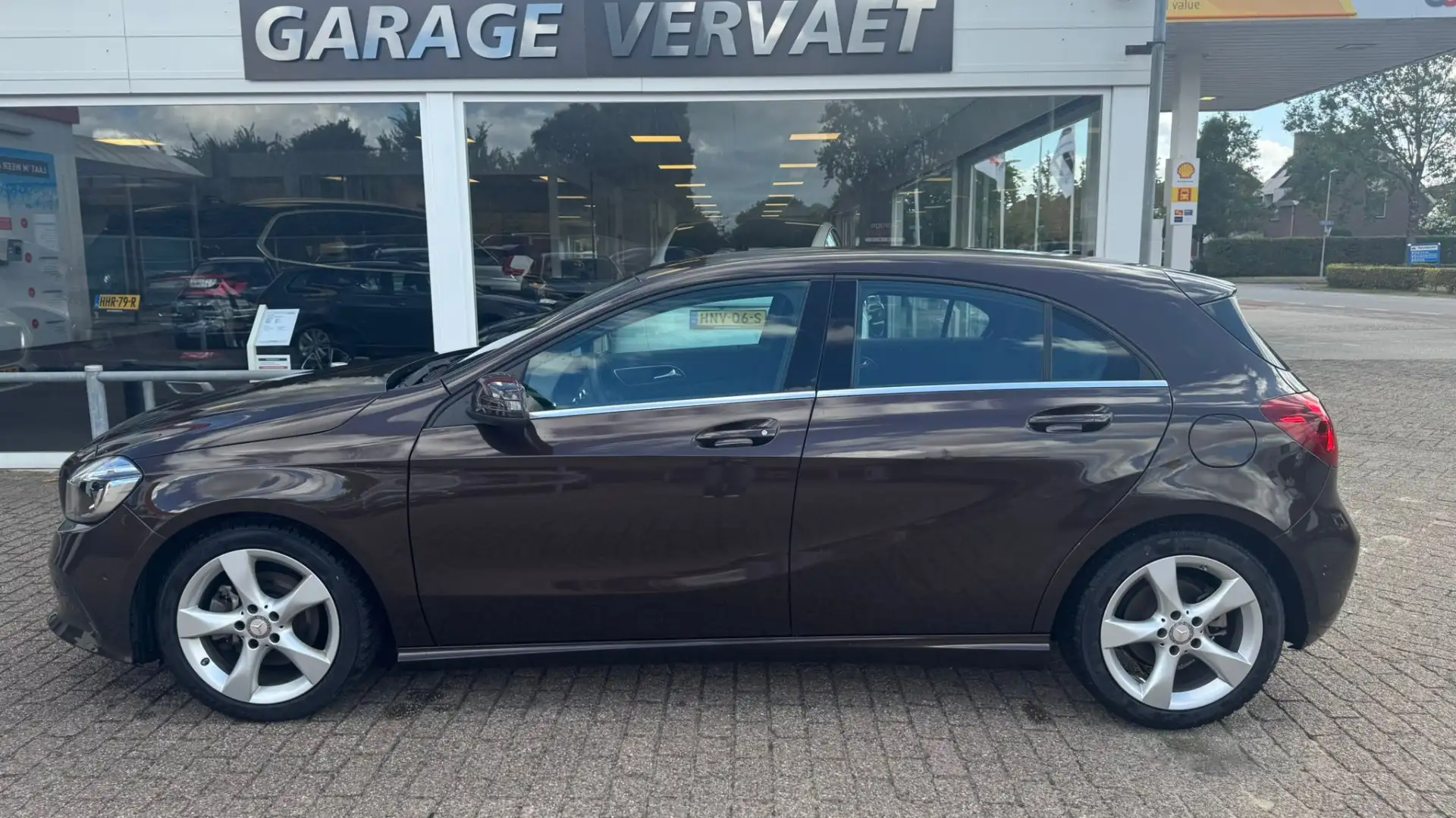 Mercedes-Benz A 180 Business Solution Brun - 1