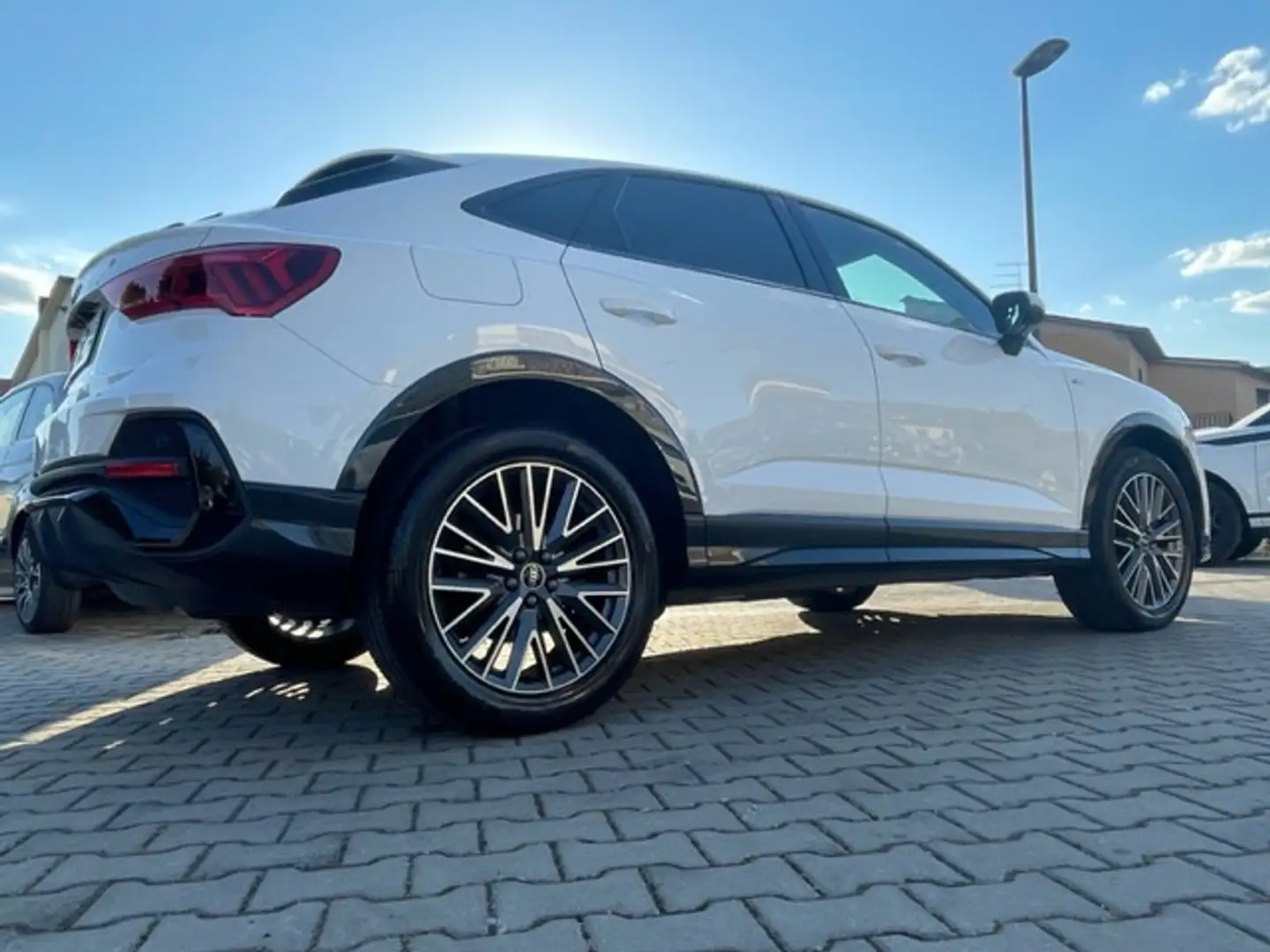 Audi Q3 Sportback 35 TDI S-Tronic S-line Black Line19" LE Bianco - 2