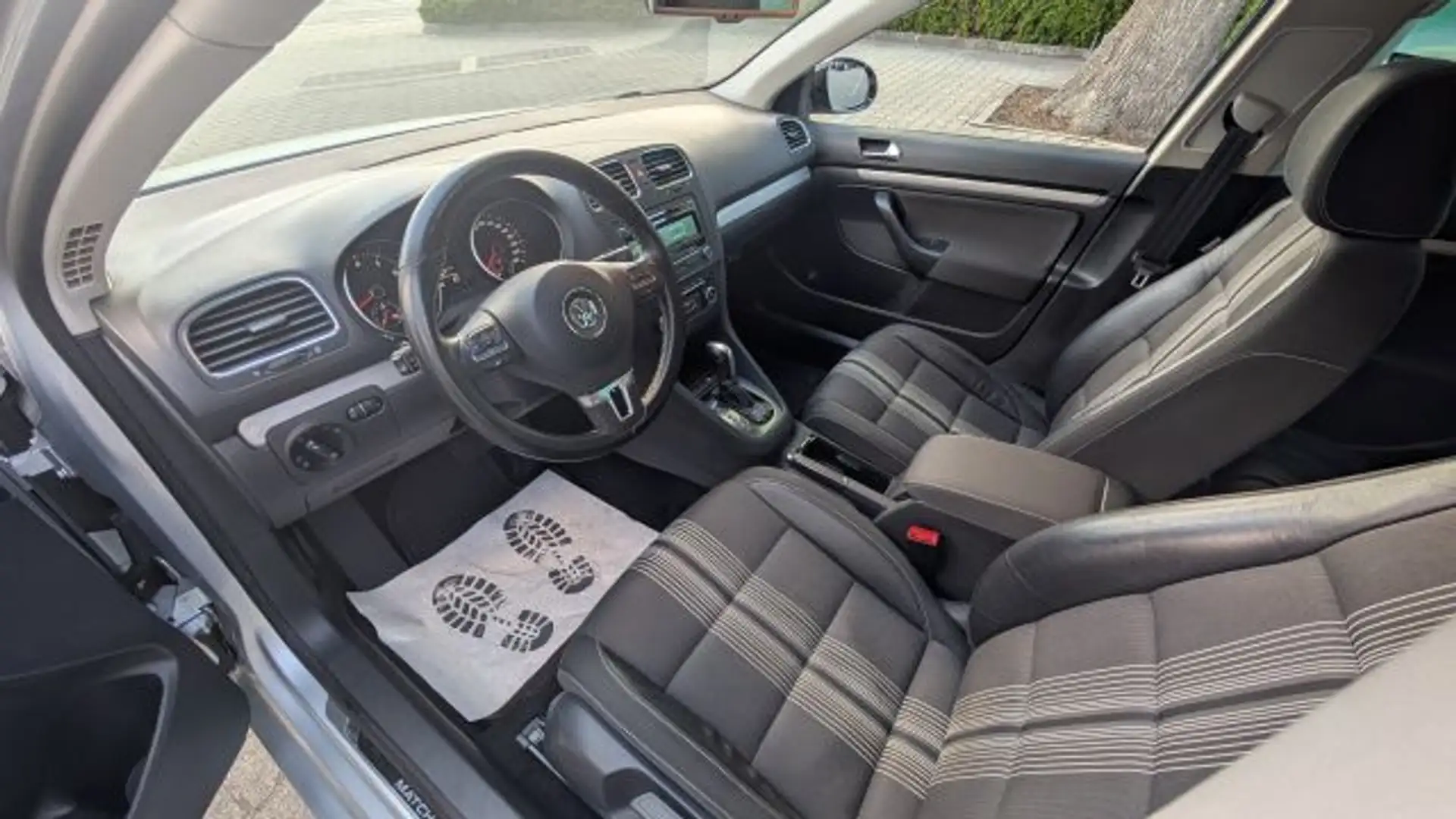 Volkswagen Golf Variant - 2