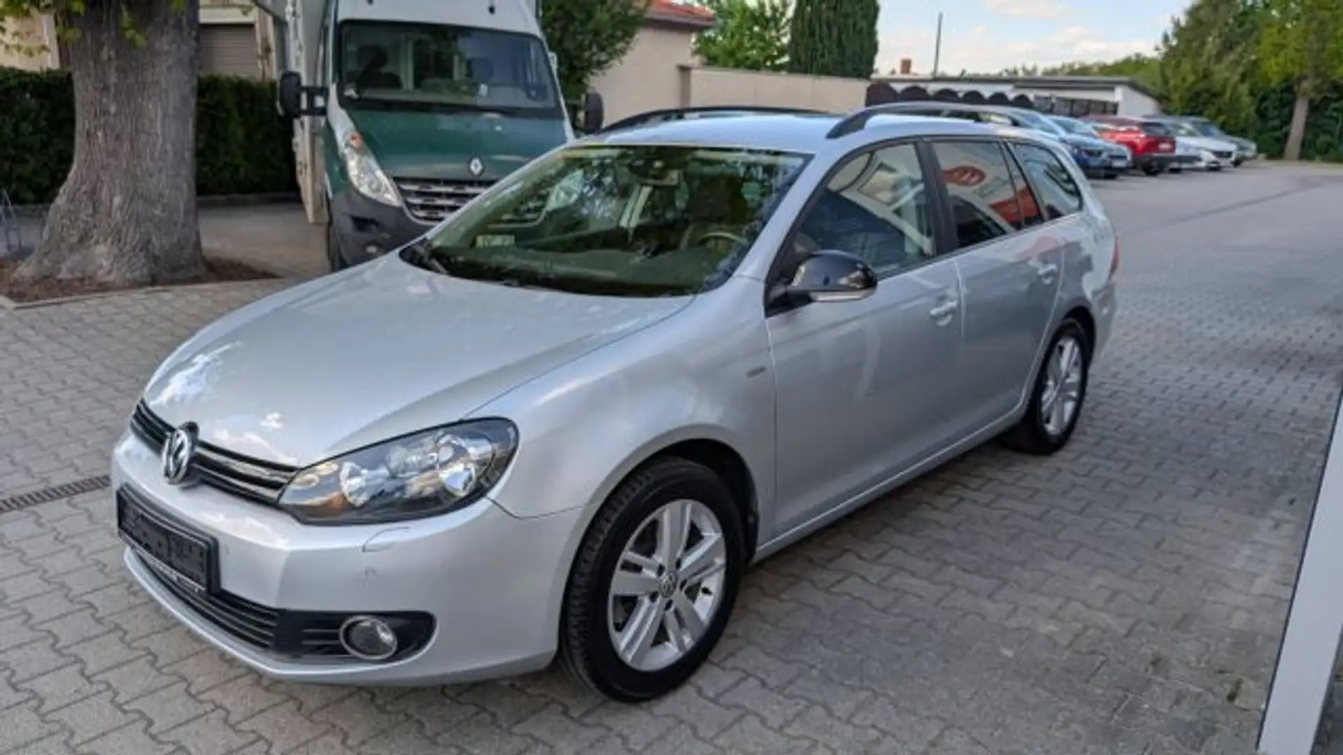 Volkswagen Golf Variant - 1