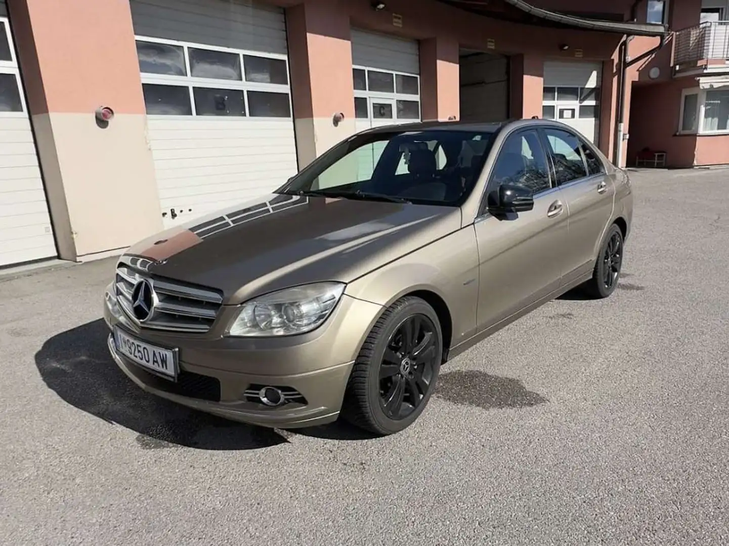 Mercedes-Benz C 220 C 220 CDI BlueEfficiency (204.002) Beige - 2