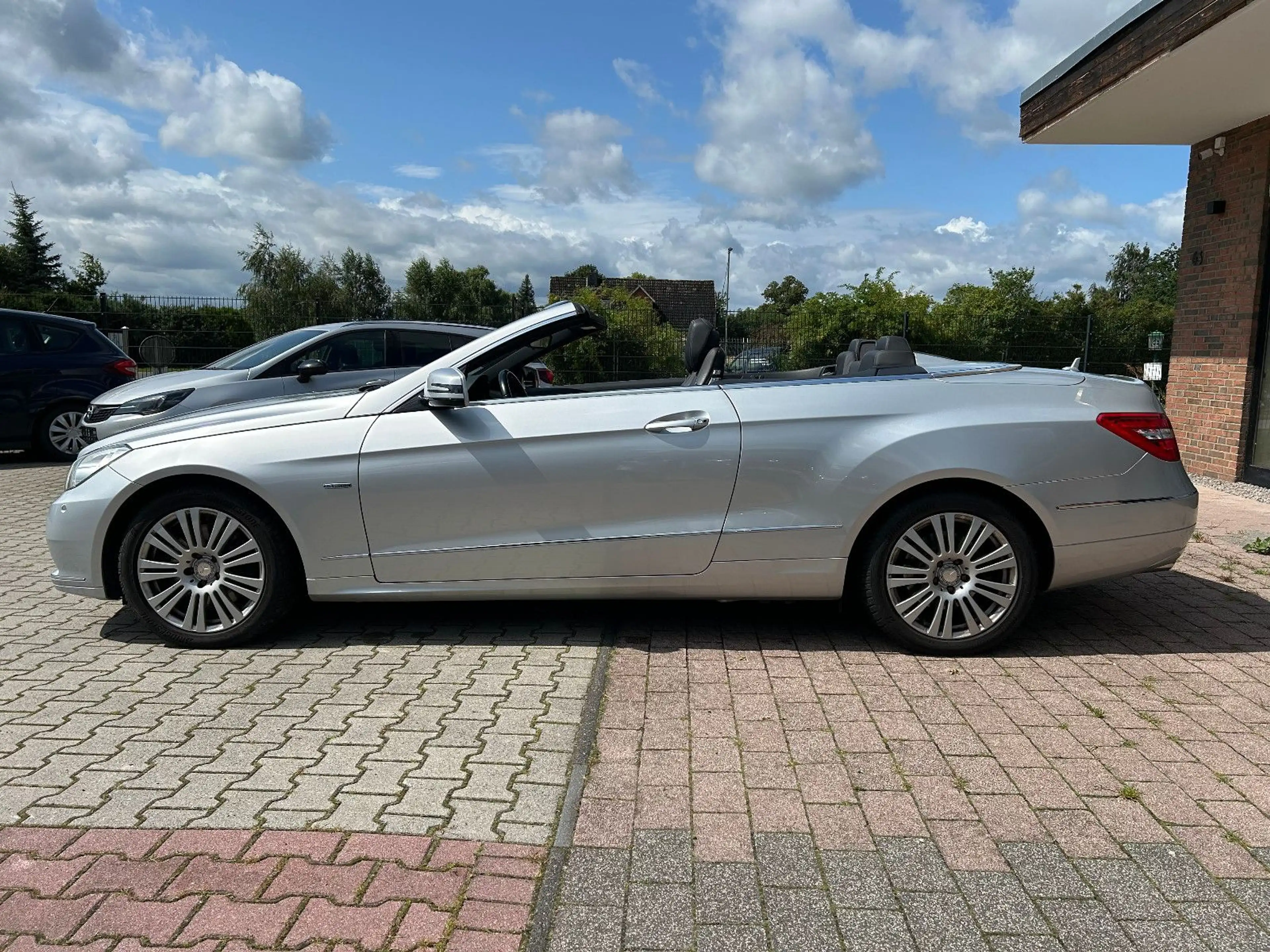 Mercedes-Benz E 250 Cabrio E 250 CDI BlueEfficiency Avantg*TÜV 04/28 — photo 8