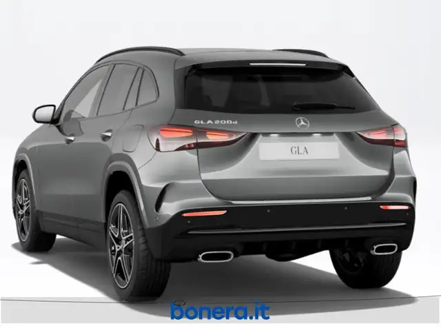 Mercedes-Benz Gla Class view 4