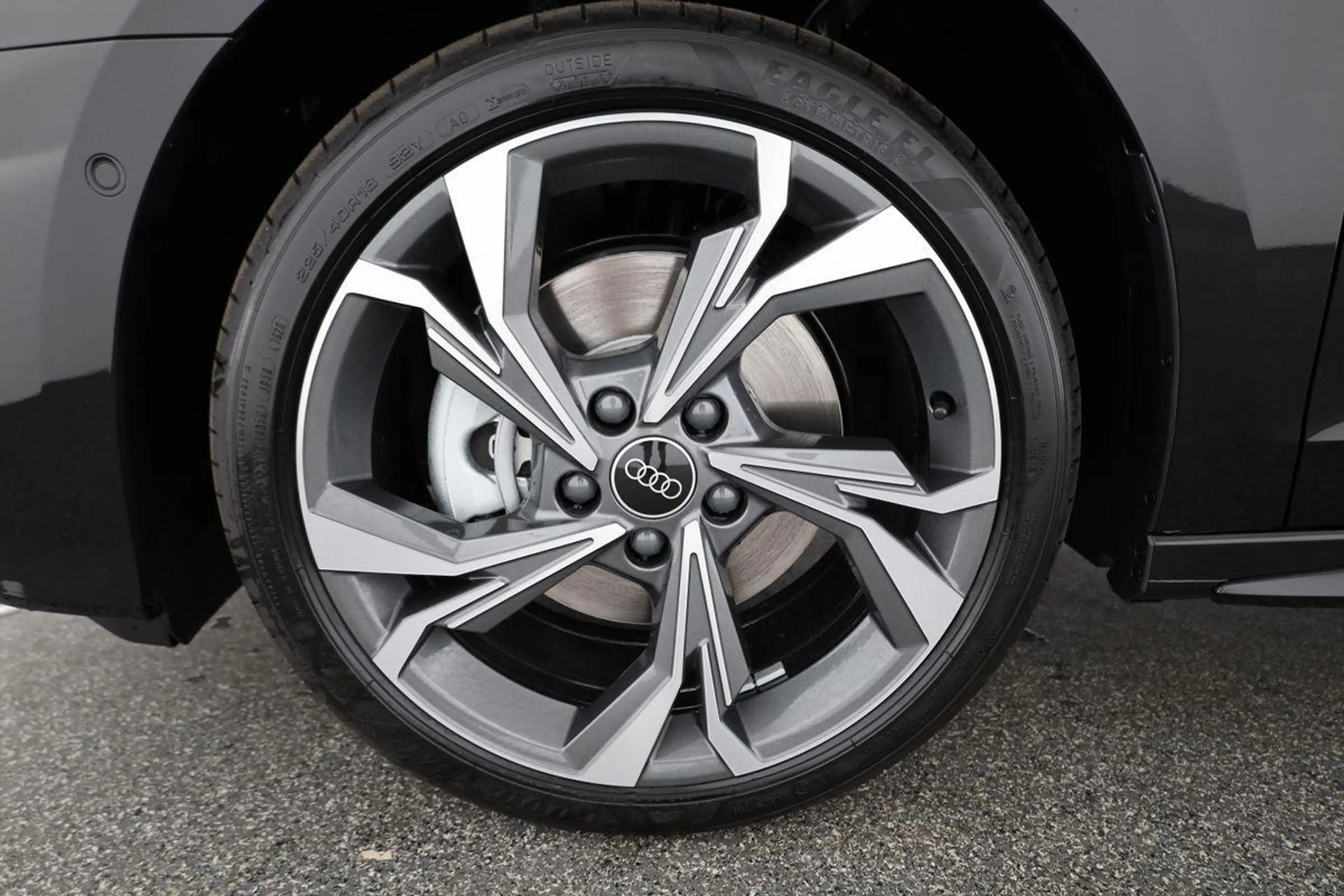 Audi A3 Sportback TFSI quattro 150 kW S line S-LINE, AH... — photo 4