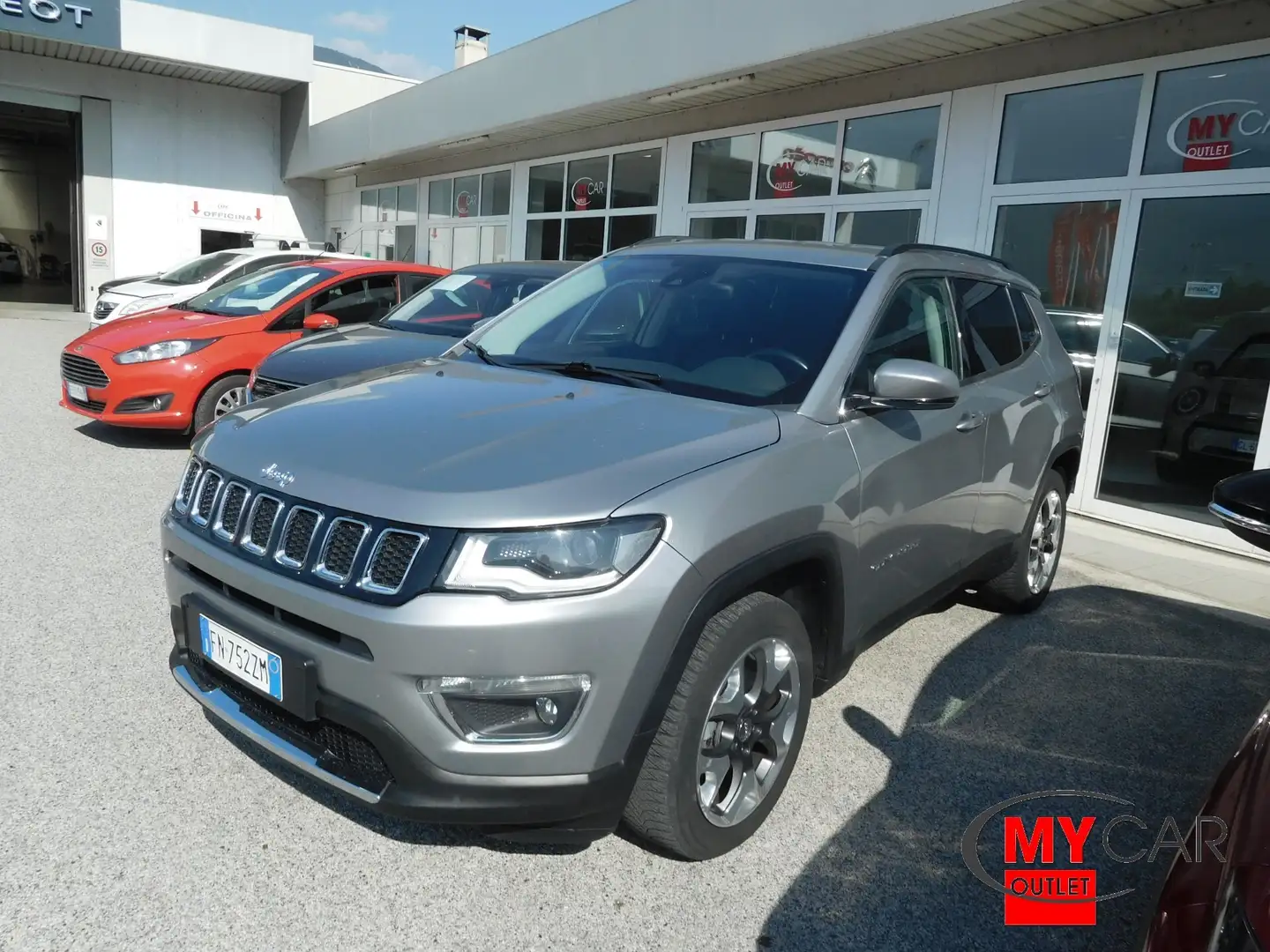Jeep Compass 2.0 Multijet II aut. 4WD Limited 140cv Grigio - 1