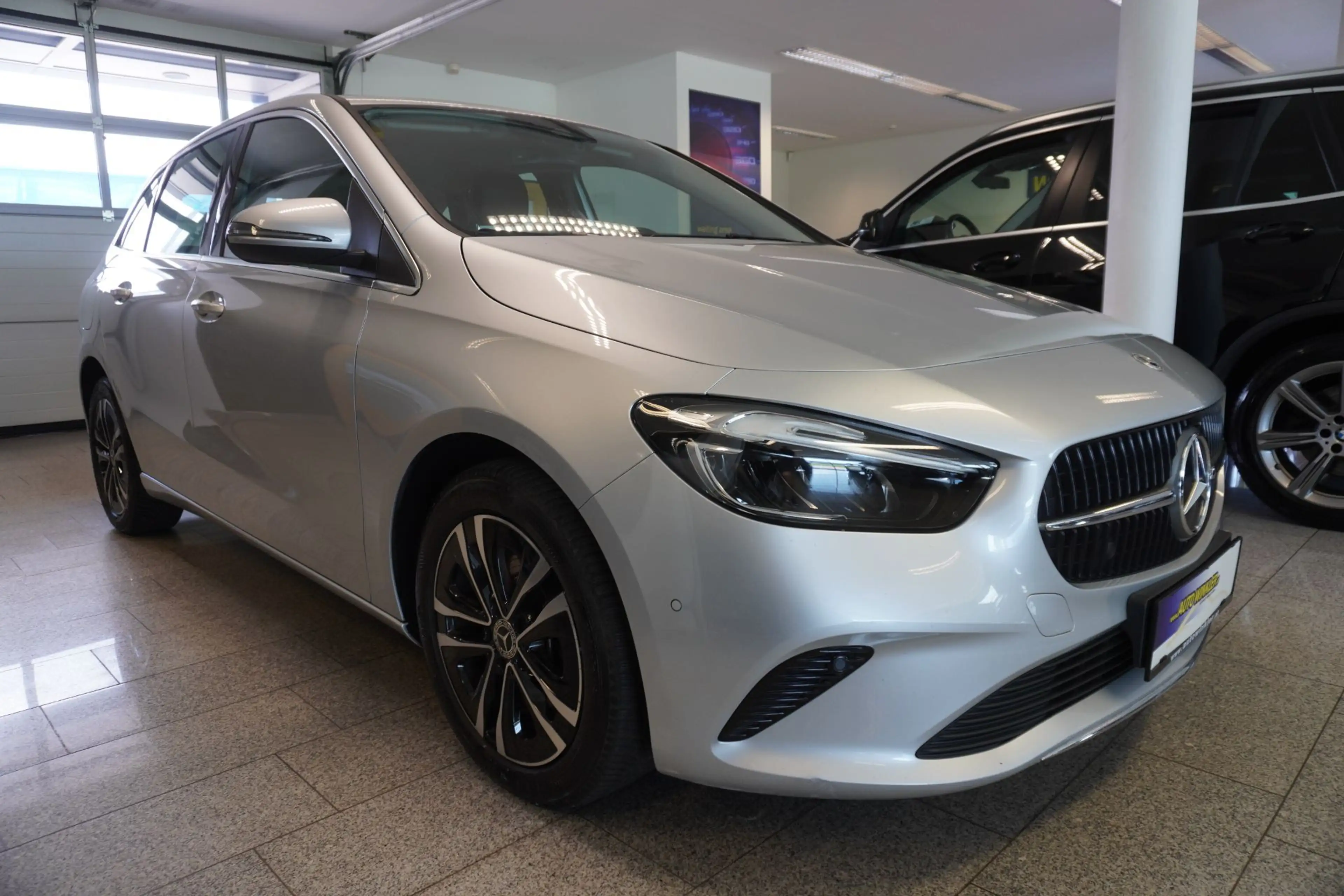 Mercedes-Benz B 250 e PHEV Aut. LED/Nav./Kam. — photo 3