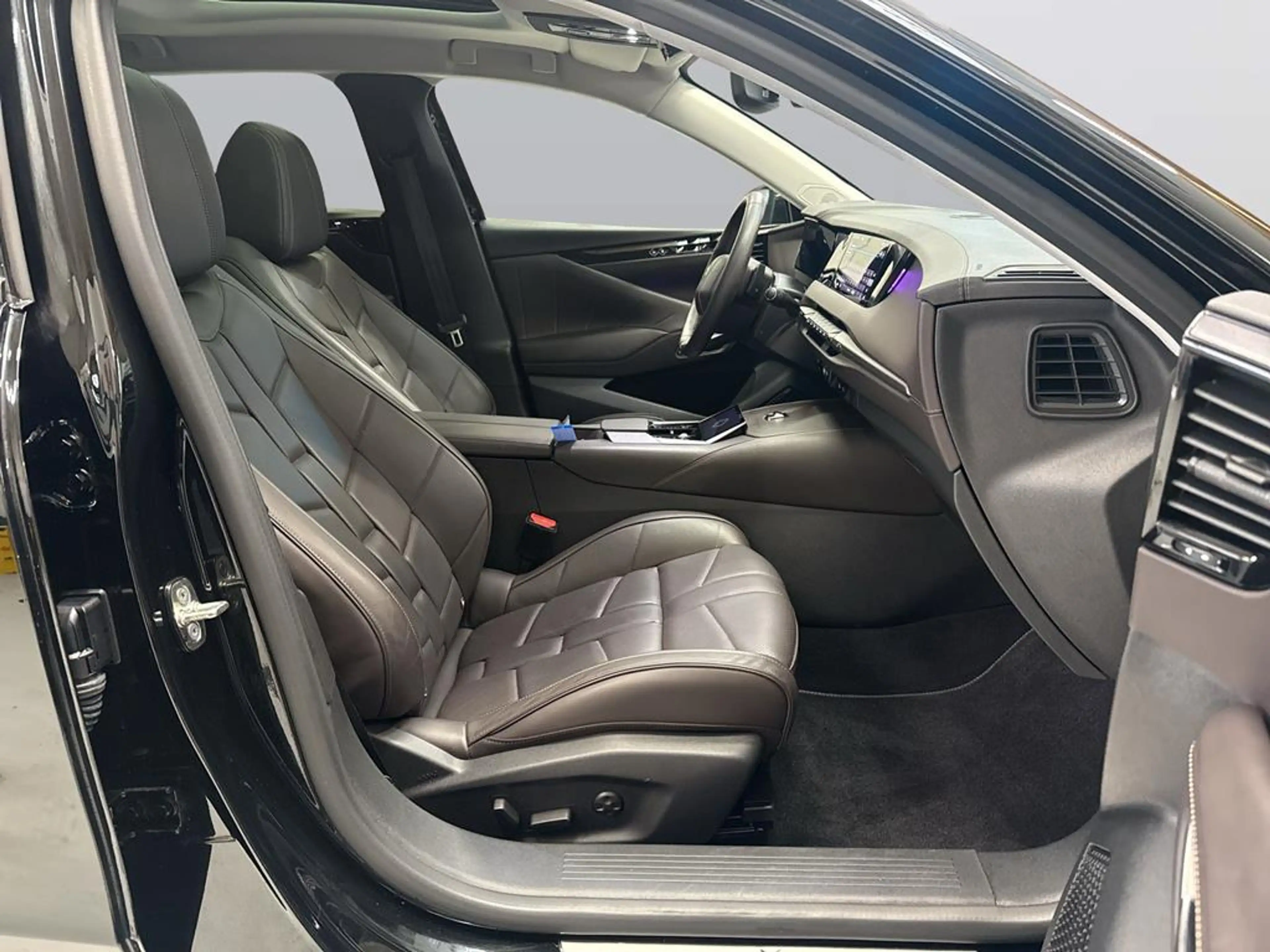DS Automobiles DS 4 Opera — photo 12