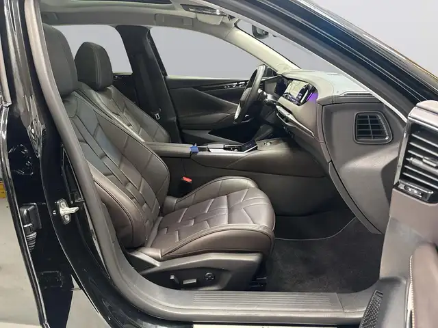 DS Automobiles DS 4 view 12