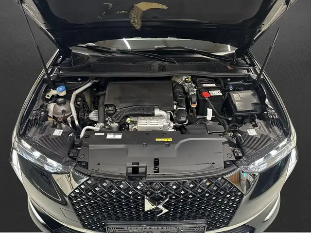 DS Automobiles DS 4 view 7