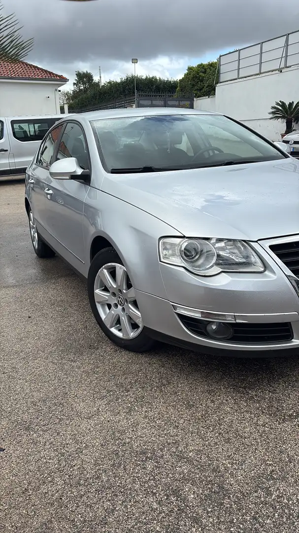 Volkswagen Passat 5p 2.0 - 1
