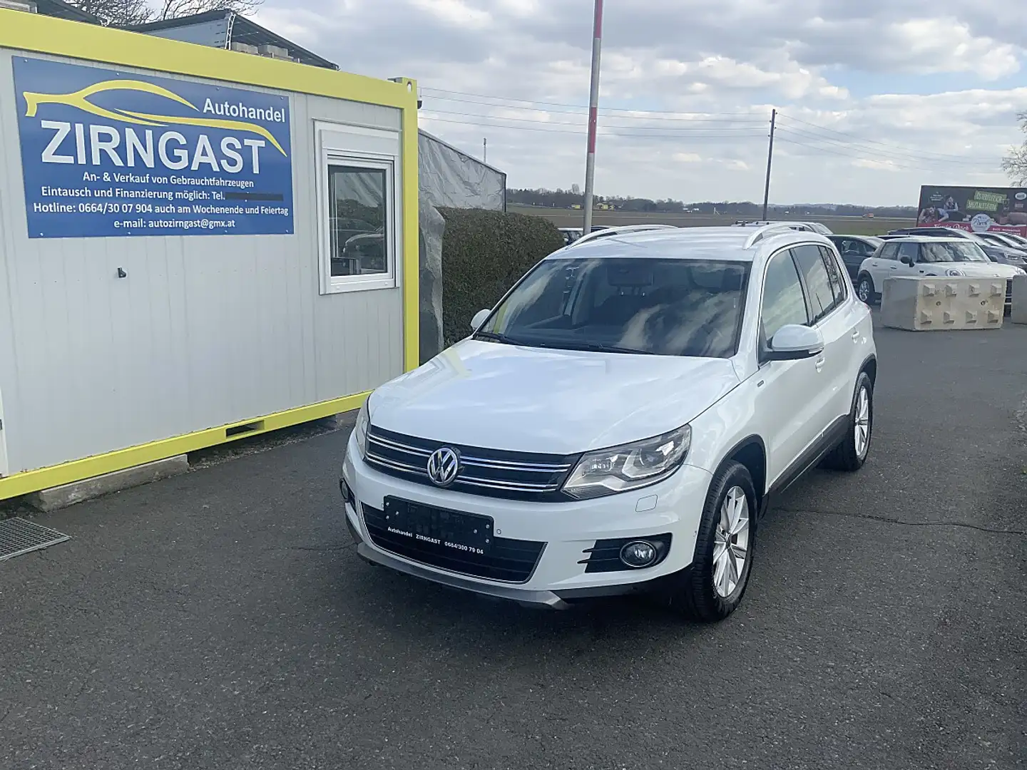 Volkswagen Tiguan 2,0 TDI SCR Lounge Pickerl neu bis 10/2026 Fina... Weiß - 1