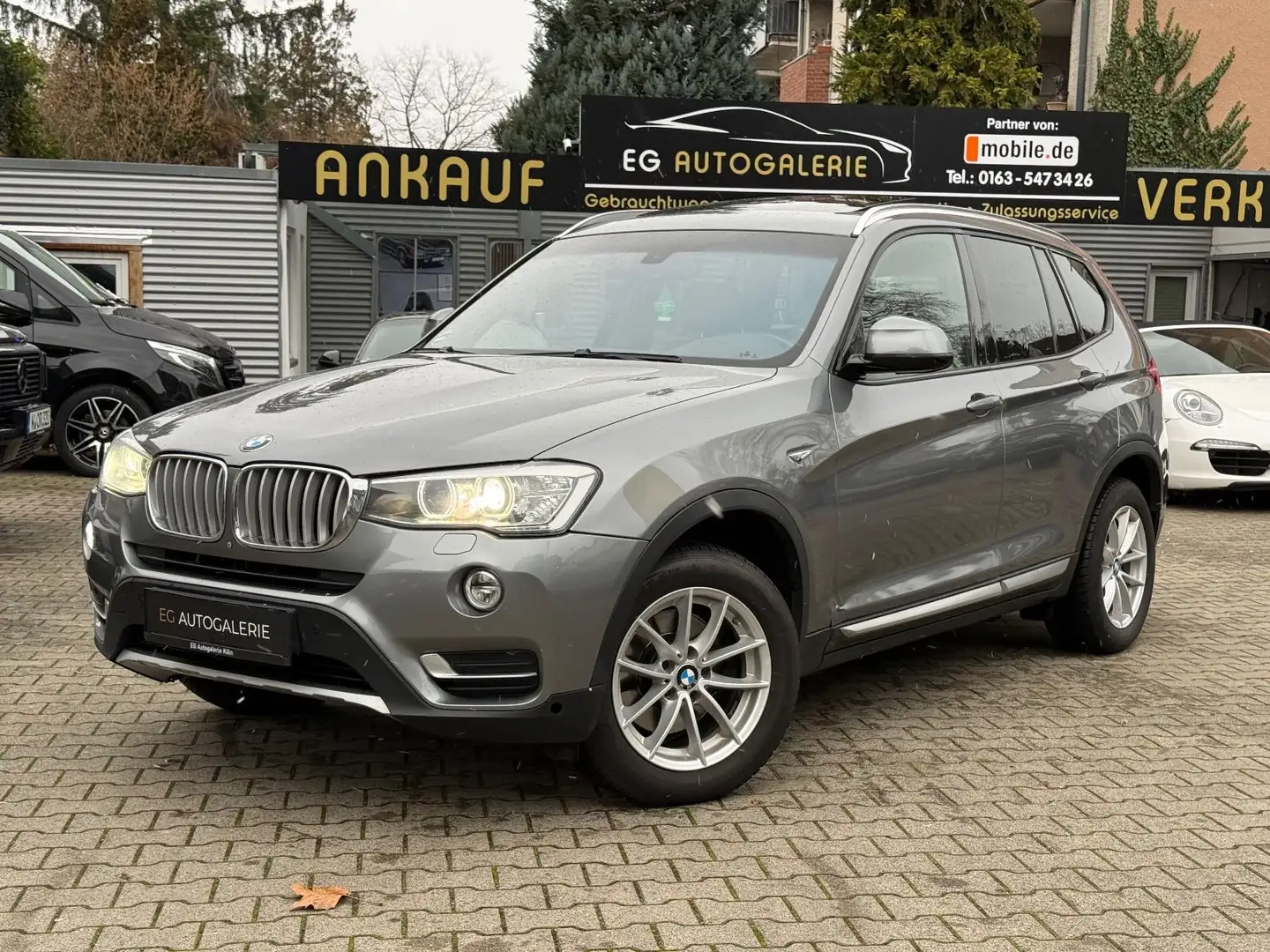 BMW X3 xDrive 30 d Pano*8-Fach*Scheckheft*BI-Xen*360 Gris - 1