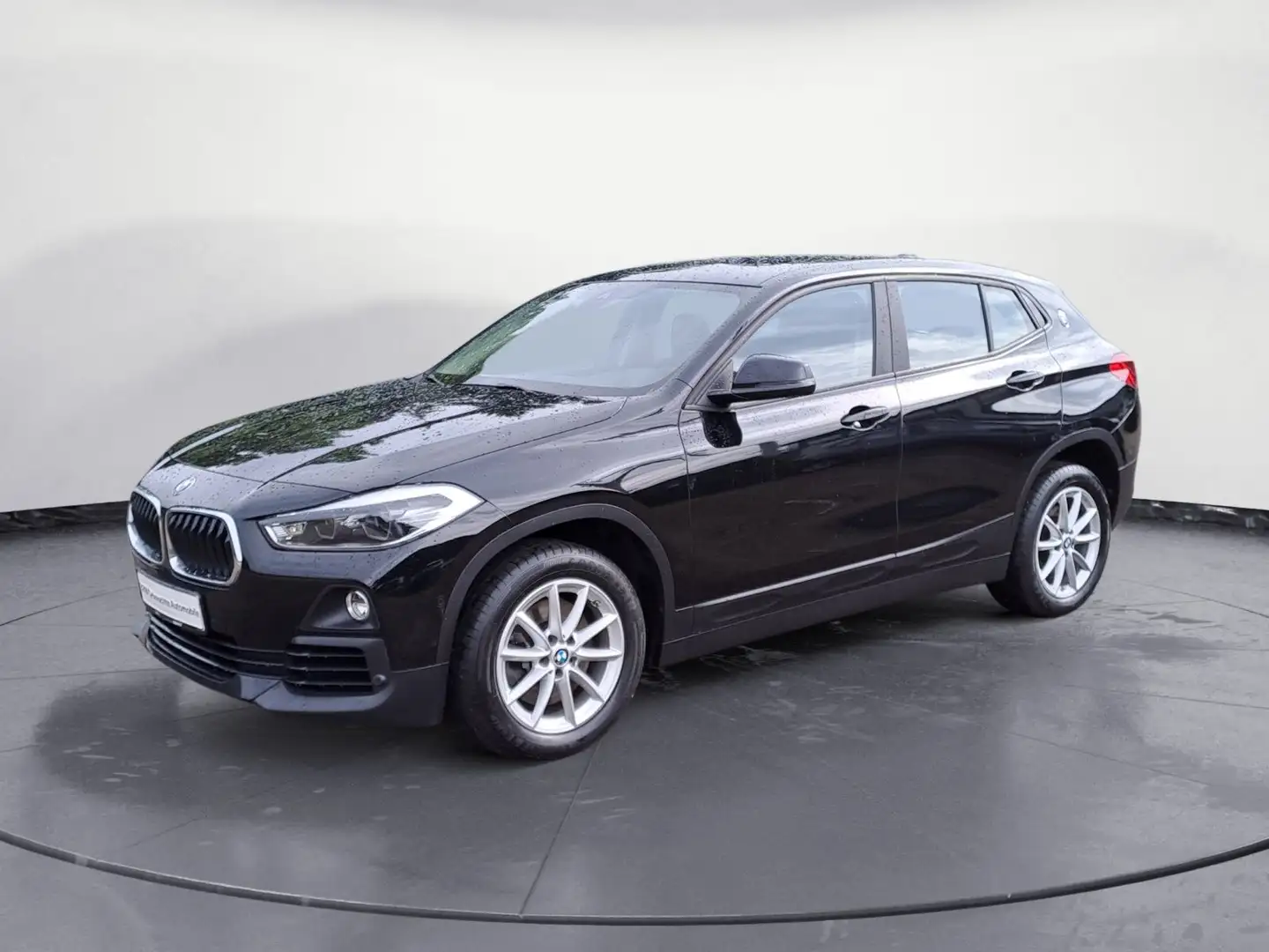 BMW X2 sDrive20i Steptronic DCT PDC Sitzhzg. Vorn Zwart - 2
