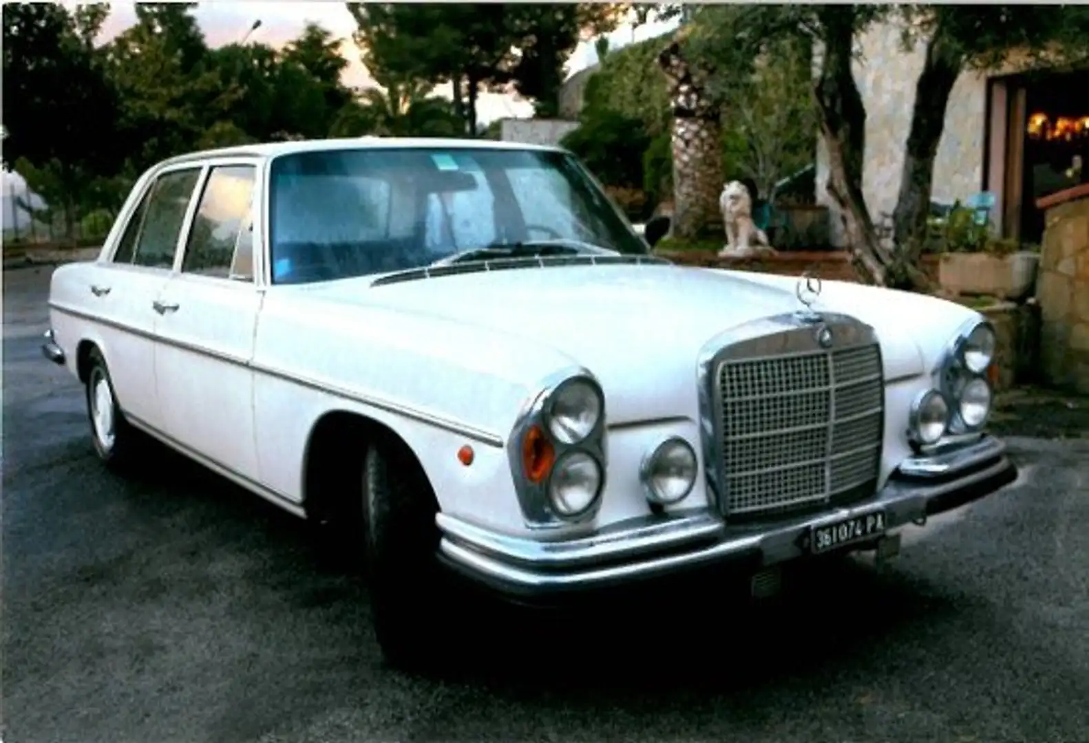 Mercedes-Benz 280 Bianco - 2