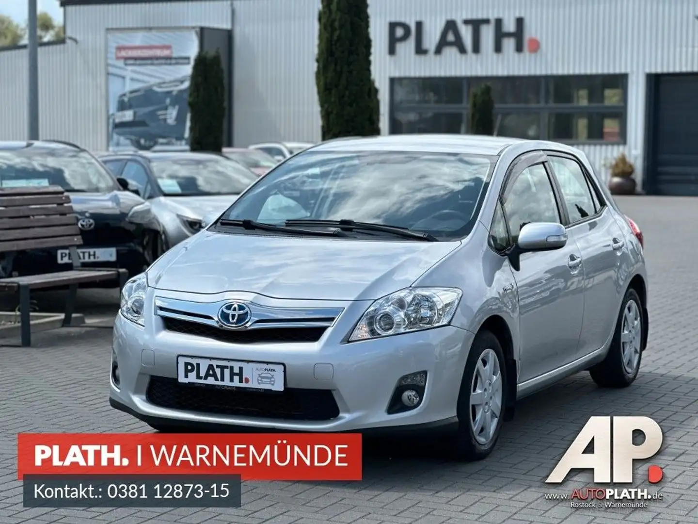 Toyota Auris Hybrid Executive Argent - 1