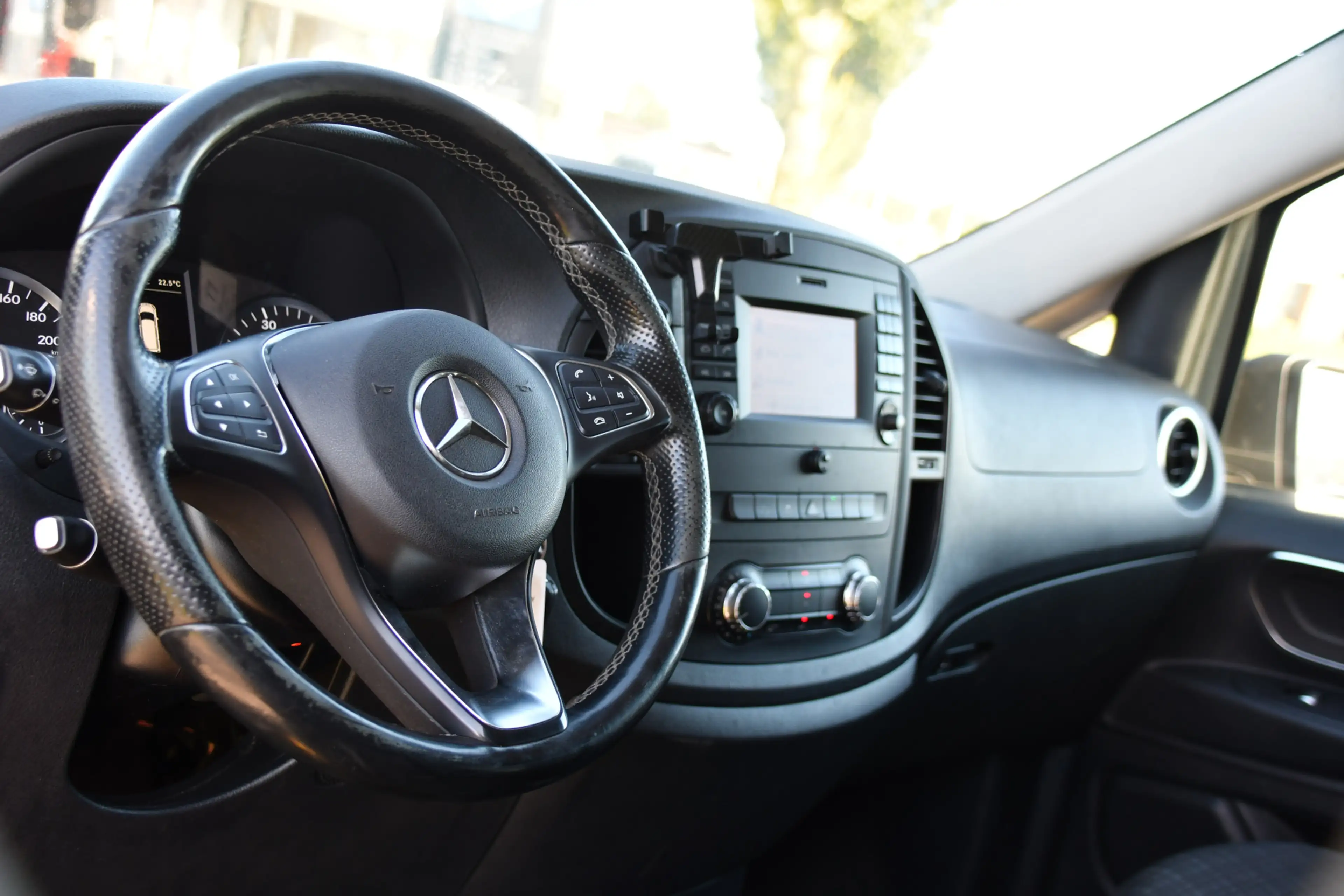 Mercedes-Benz Vito 114 CDI Lang DC AMG Edition Camera, Cruise, LED, 2 — photo 2