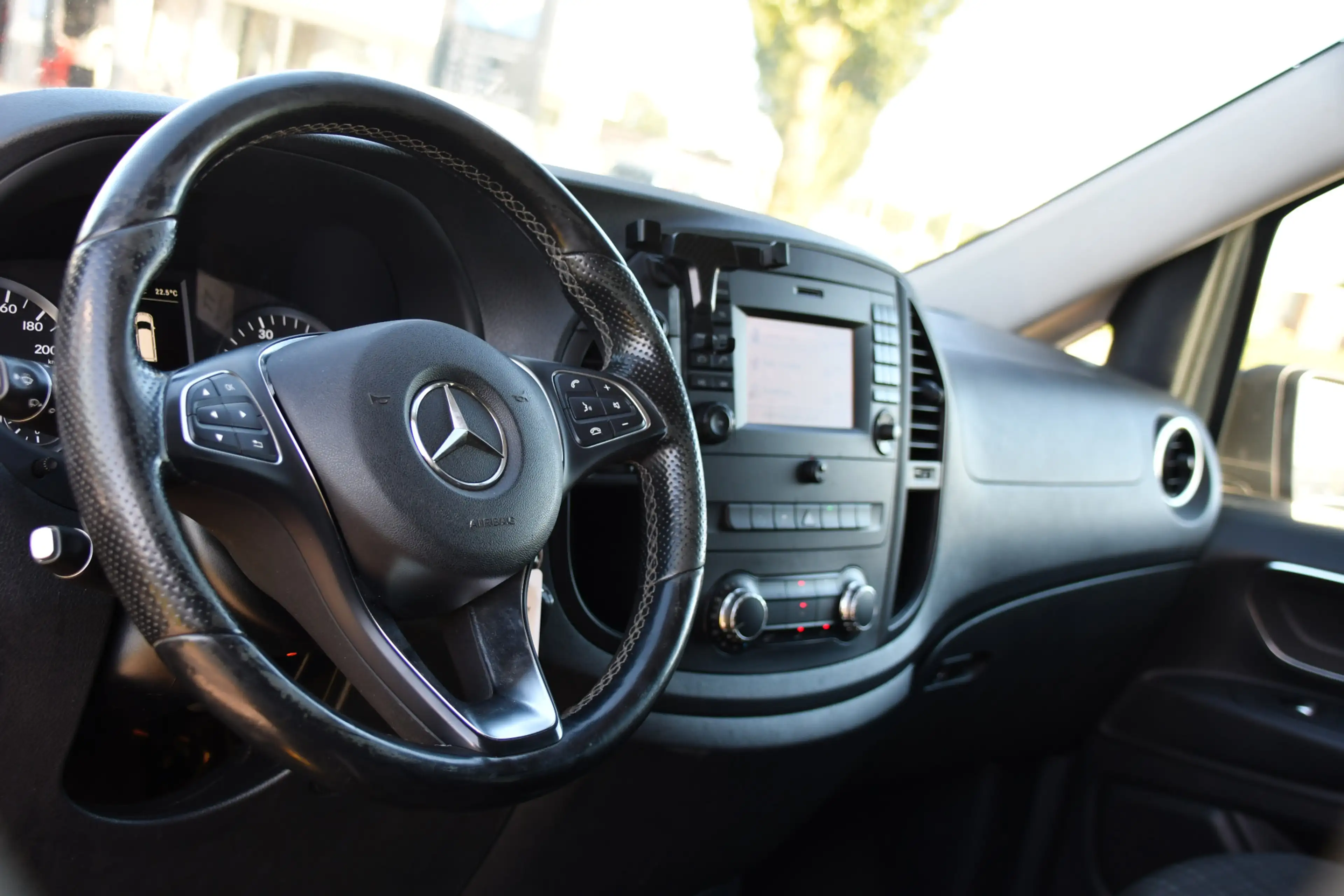 Mercedes-Benz Vito 114 CDI Lang DC AMG Edition Camera, Cruise, LED, 2 — photo 12