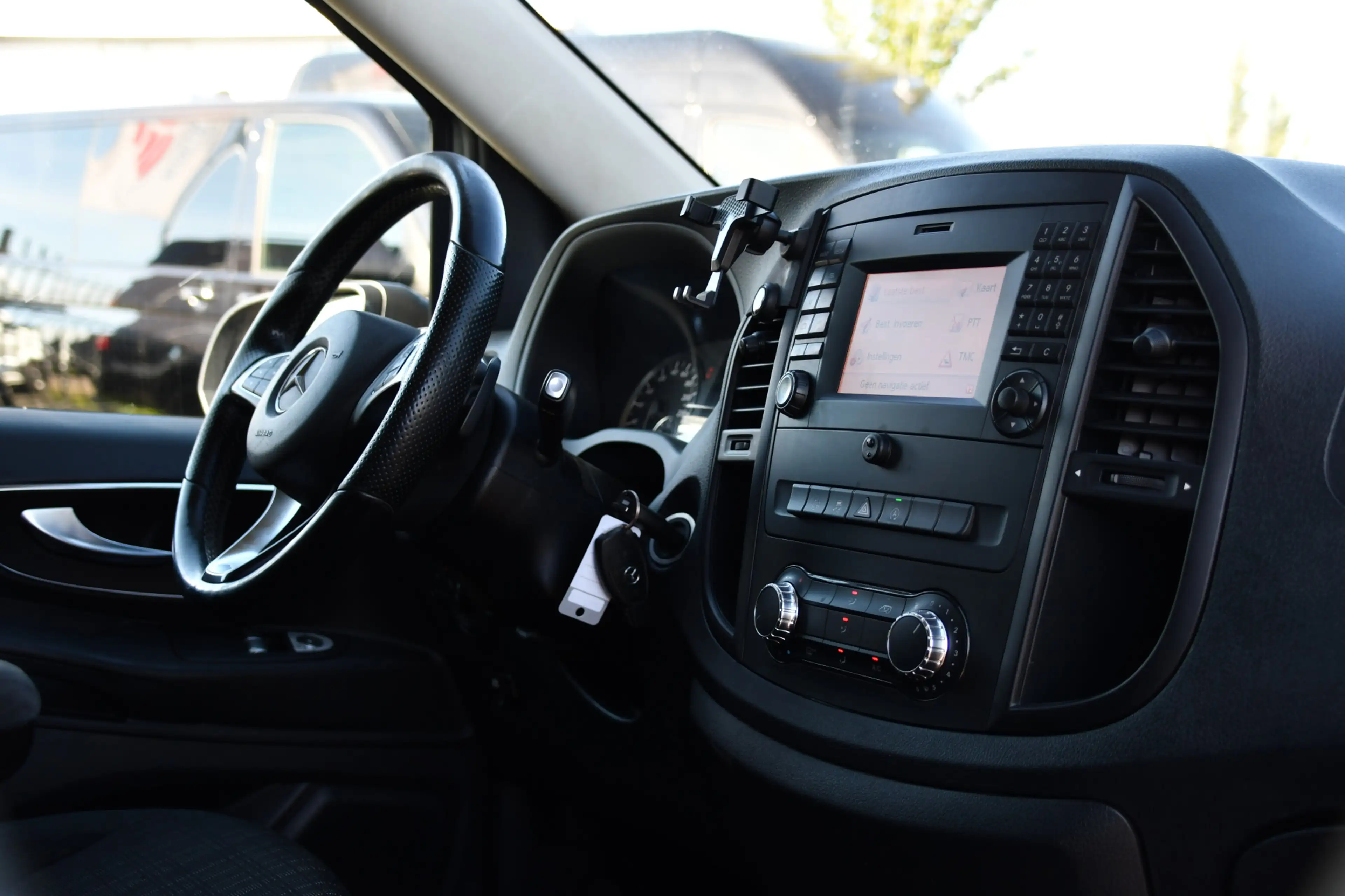 Mercedes-Benz Vito 114 CDI Lang DC AMG Edition Camera, Cruise, LED, 2 — photo 21