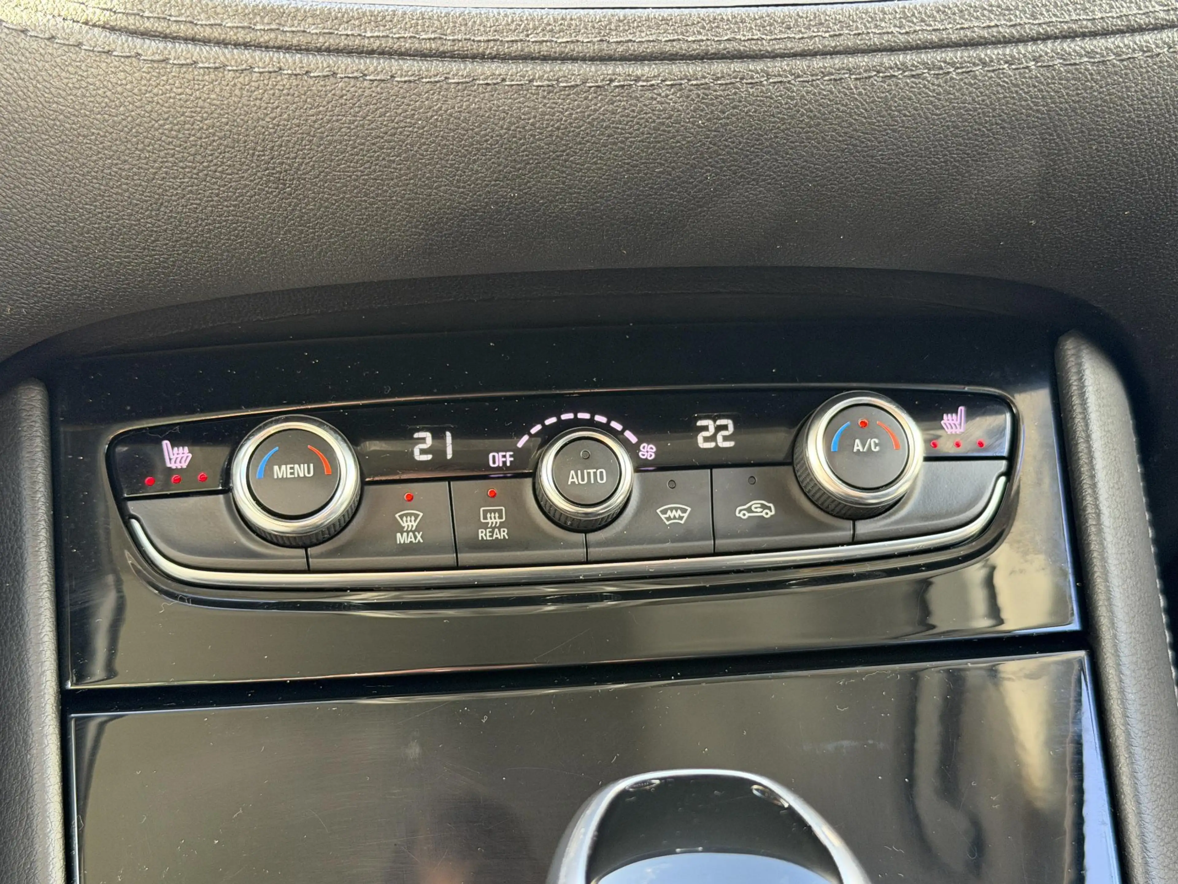Opel Grandland X 1.2 Turbo Ultimate 130 PK | 8-Traps Automaat | Cam — photo 15