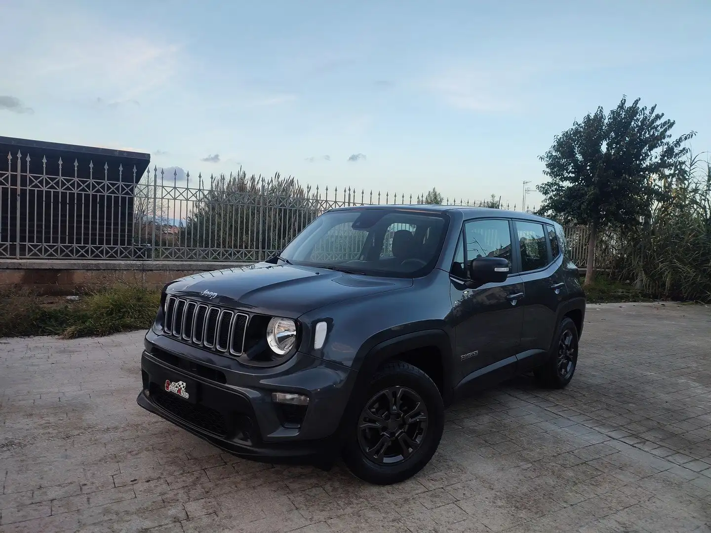 Jeep Renegade 1.6 MJT 130 CV 5 POSTI N1 AUTOCARRO KM CERTIFICATI Grigio - 1