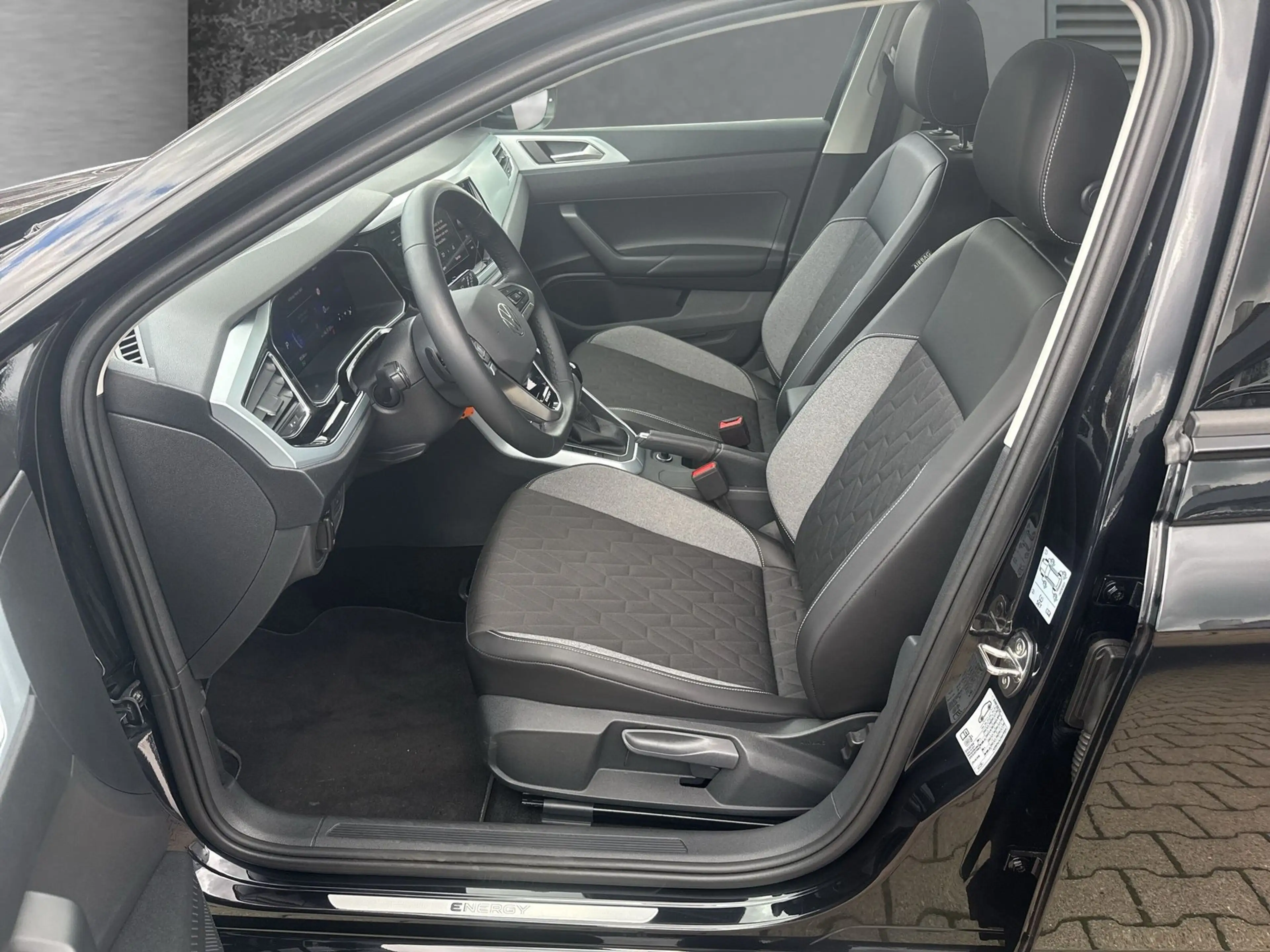 Volkswagen Taigo 1.0 TSI Energy DSG, AHK, LED, SHZ — photo 8