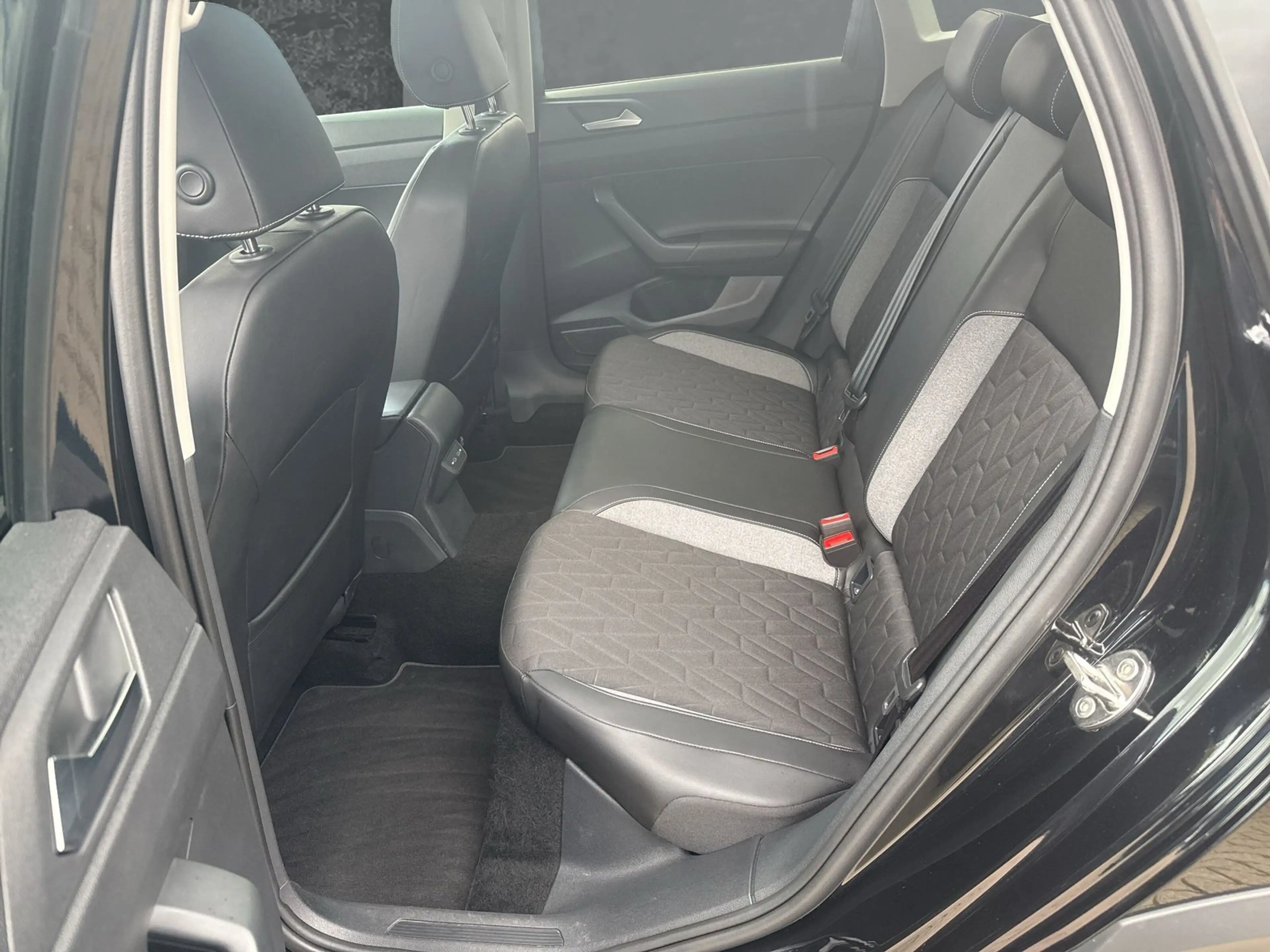 Volkswagen Taigo 1.0 TSI Energy DSG, AHK, LED, SHZ — photo 14