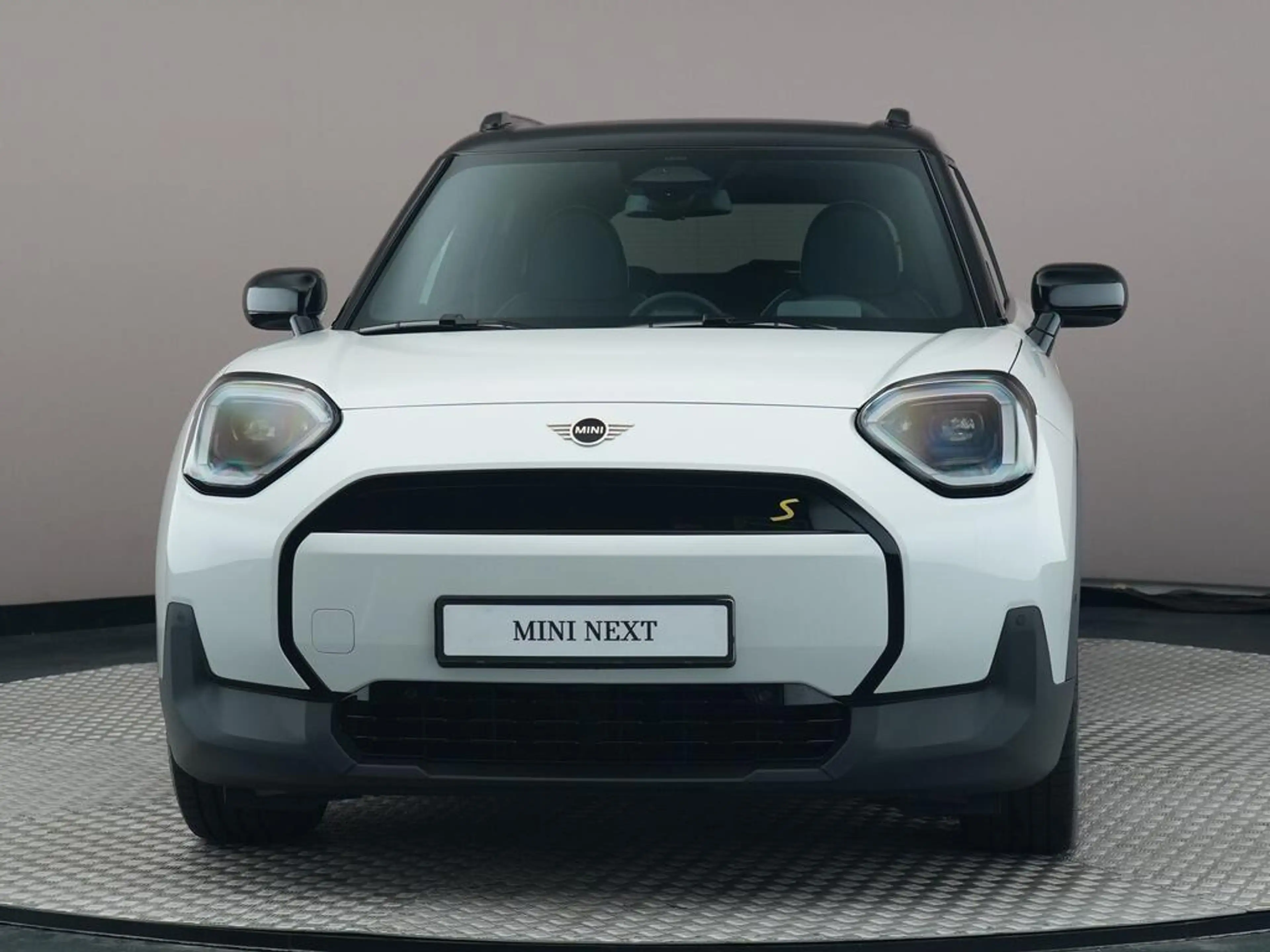 MINI Aceman SE Favoured M 54.2 kWh — photo 2