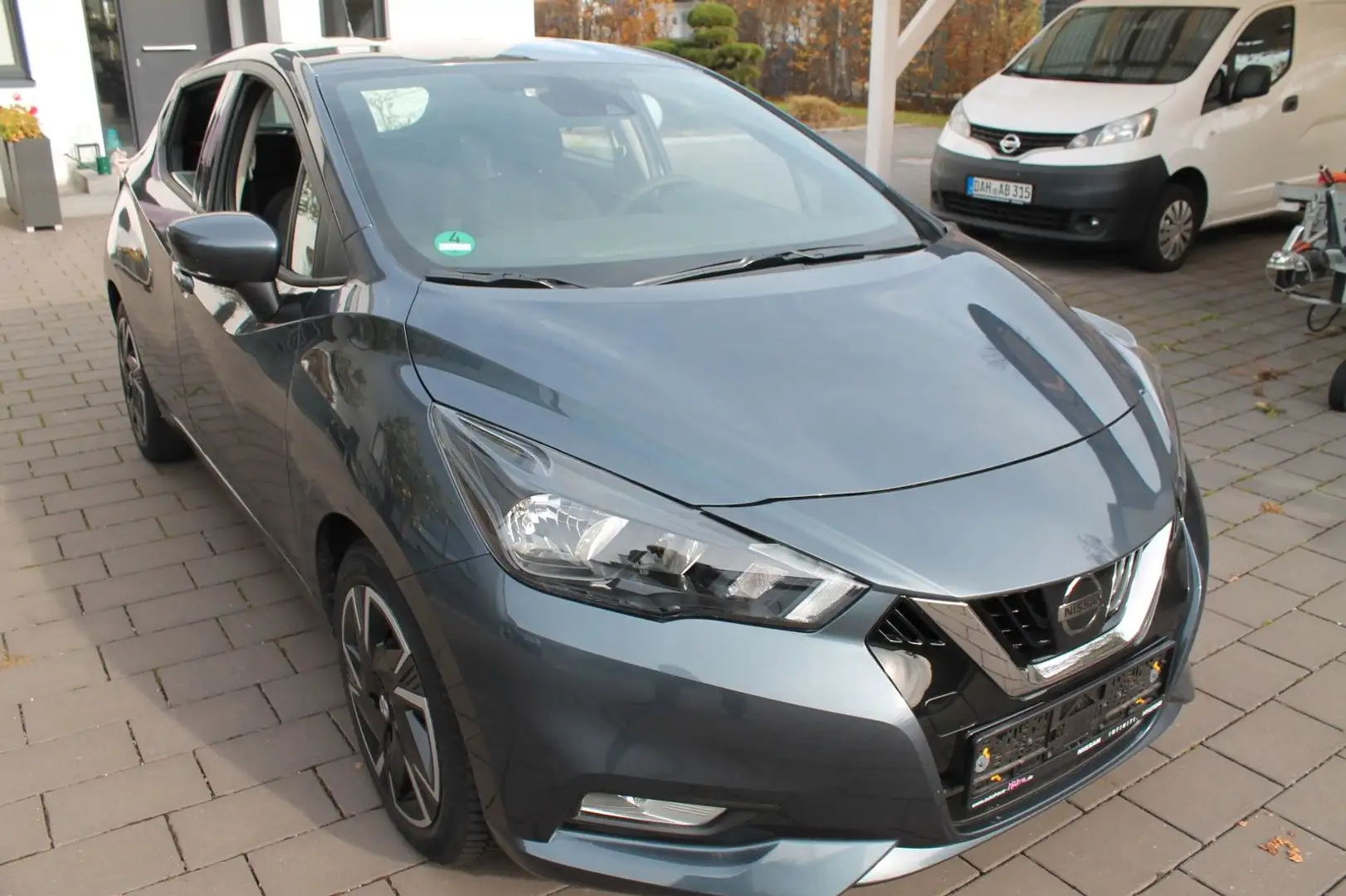 Nissan Micra N-Way Gris - 2