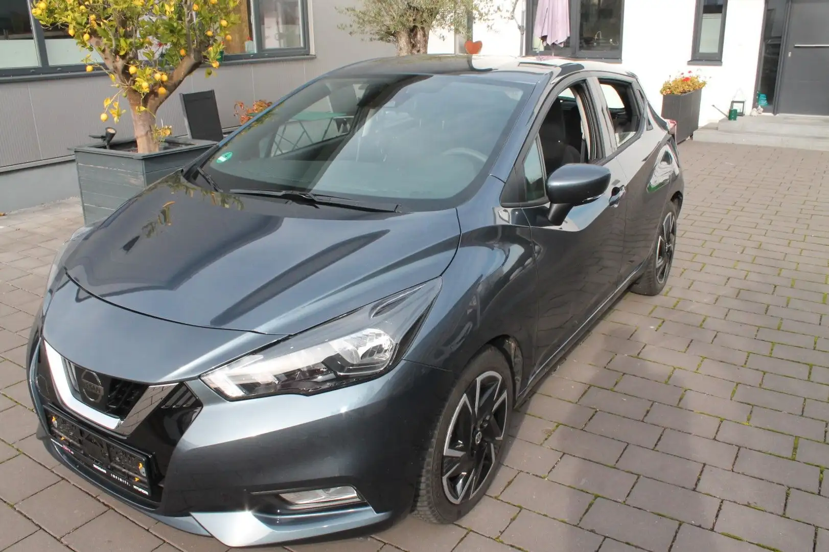 Nissan Micra N-Way Gris - 1