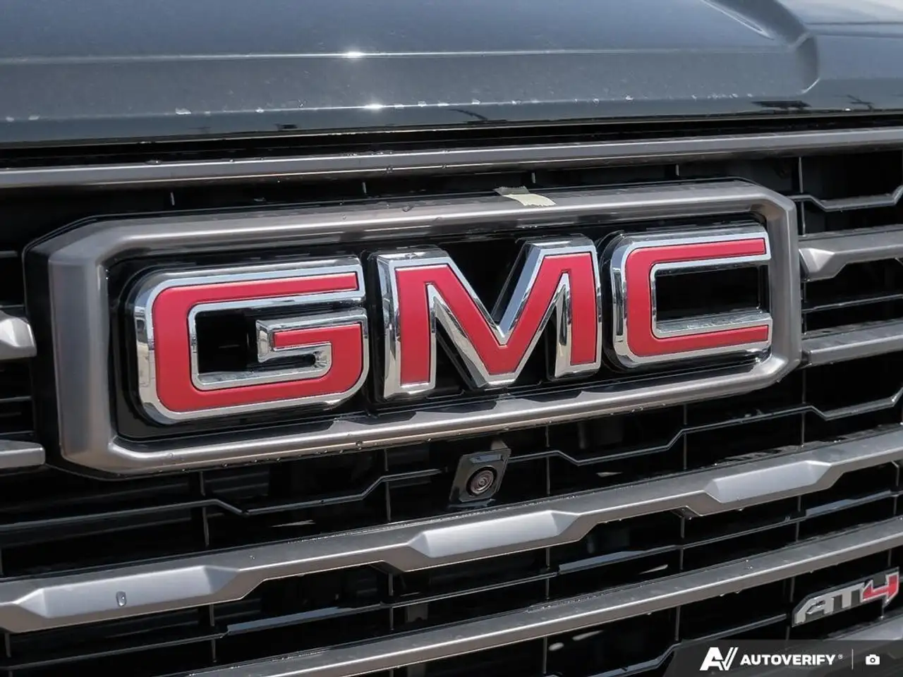 GMC Yukon снимка GMC Yukon