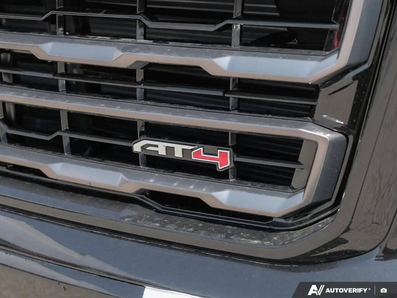 GMC Yukon снимка GMC Yukon