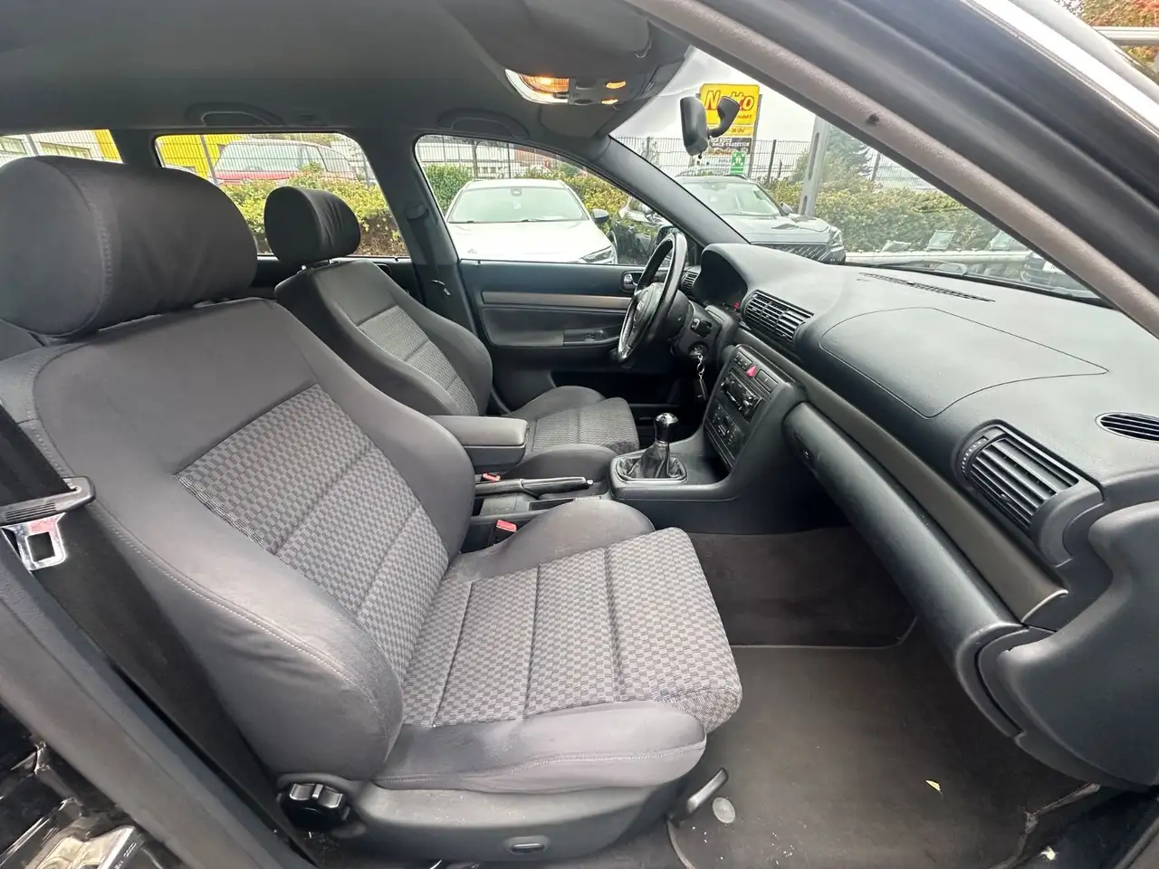 Audi A4 2.4 Avant Ambition Klimaautomatik, foto 8