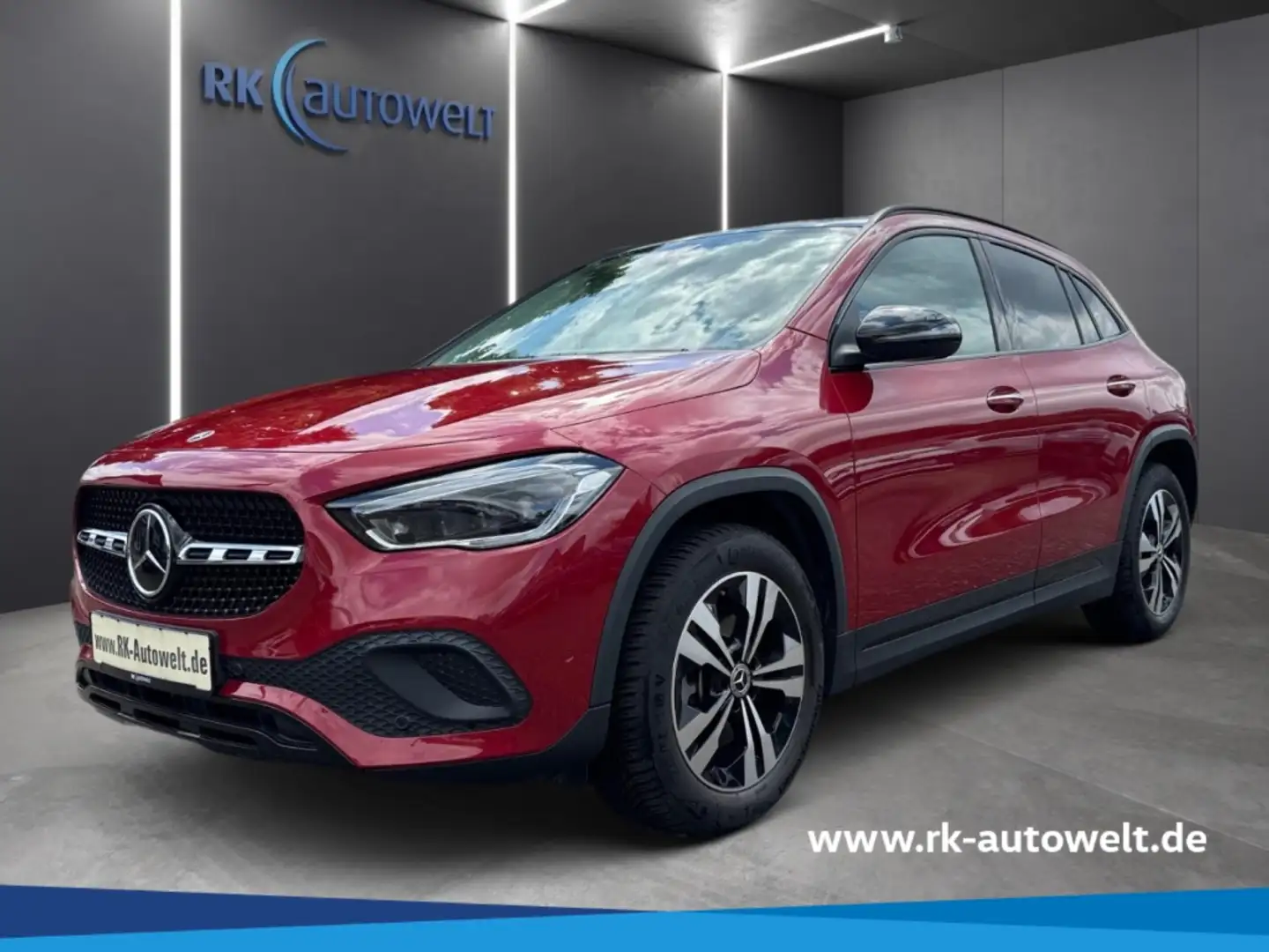 Mercedes-Benz GLA 250 e Progressive Navi Panorama AHK Business Piros - 1