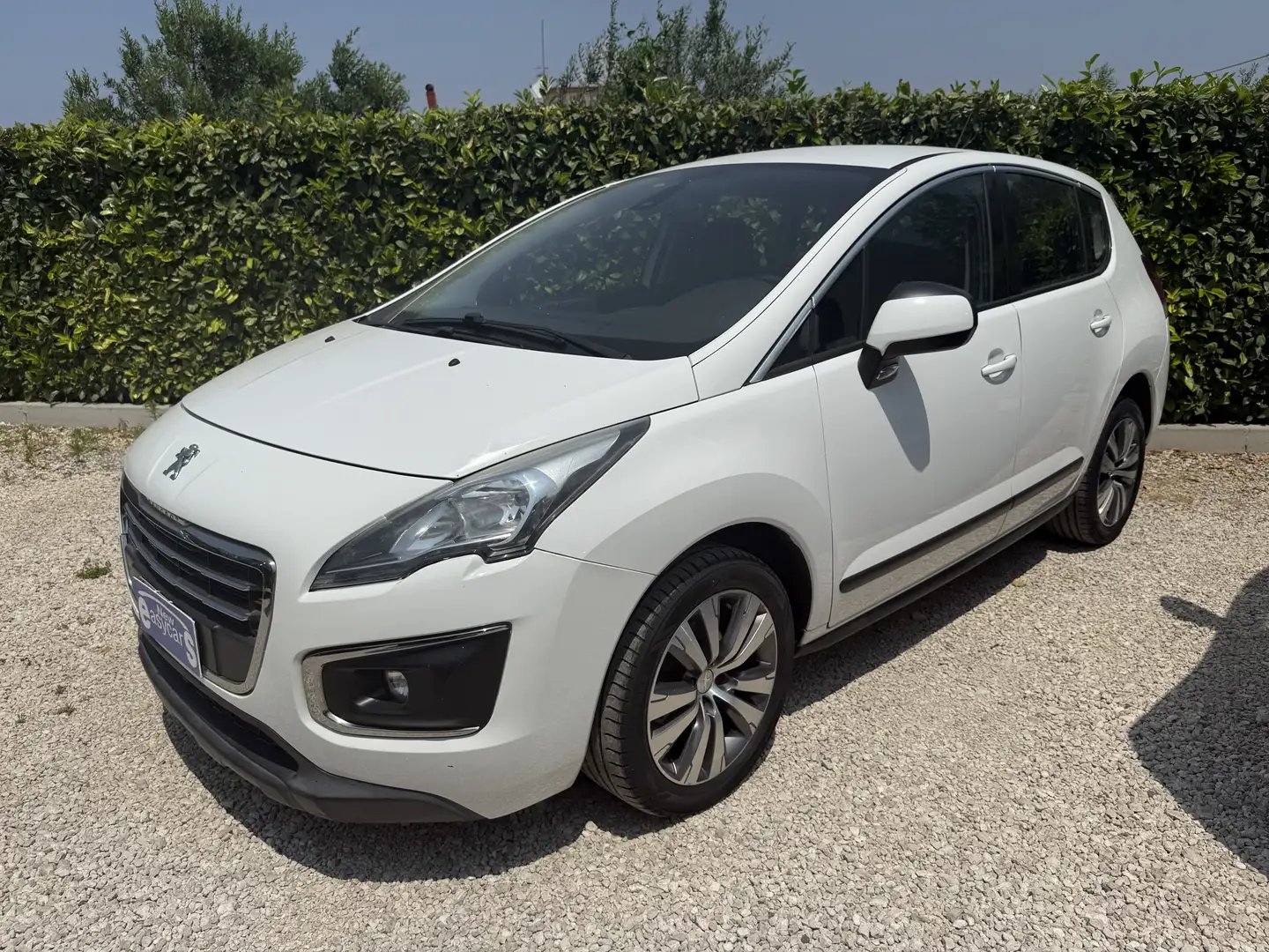 Peugeot 3008 allure HDI 120cv e6 N1 Beyaz - 1