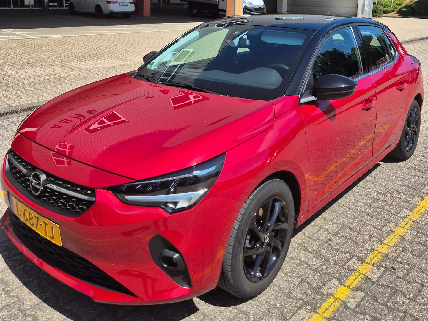 Opel Corsa Corsa 1.2 GS Line Rood - 1